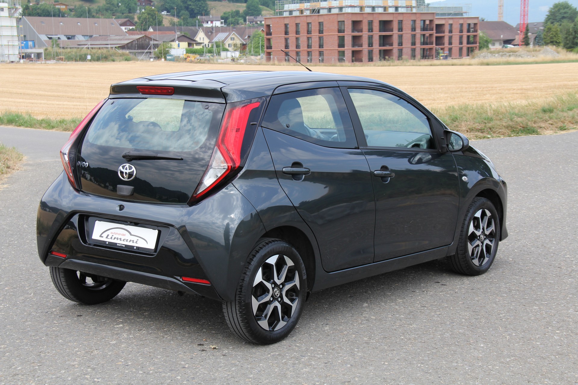 TOYOTA Aygo 1.0 VVT-i Limited Blue-image-5