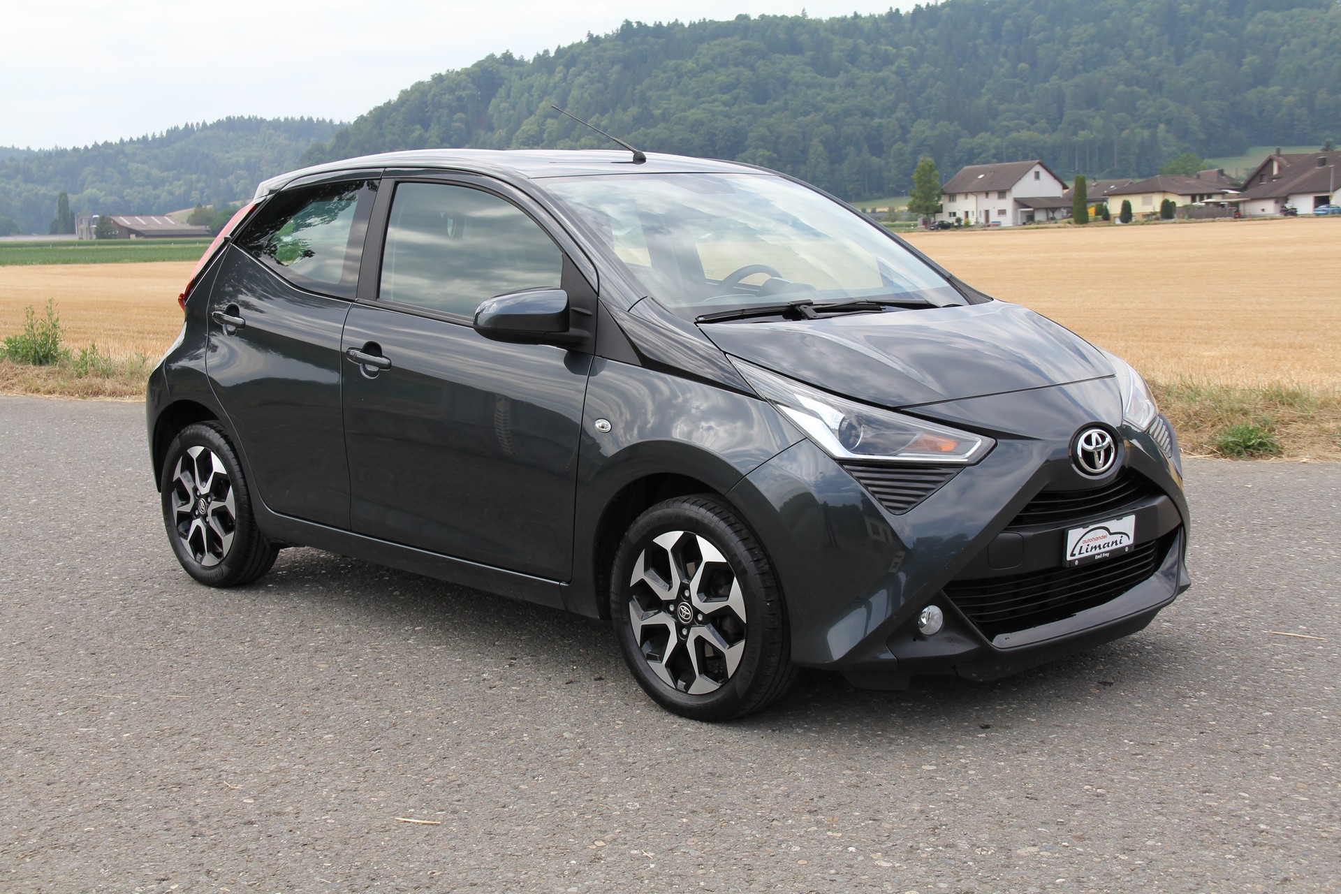 TOYOTA Aygo 1.0 VVT-i Limited Blue-image-3