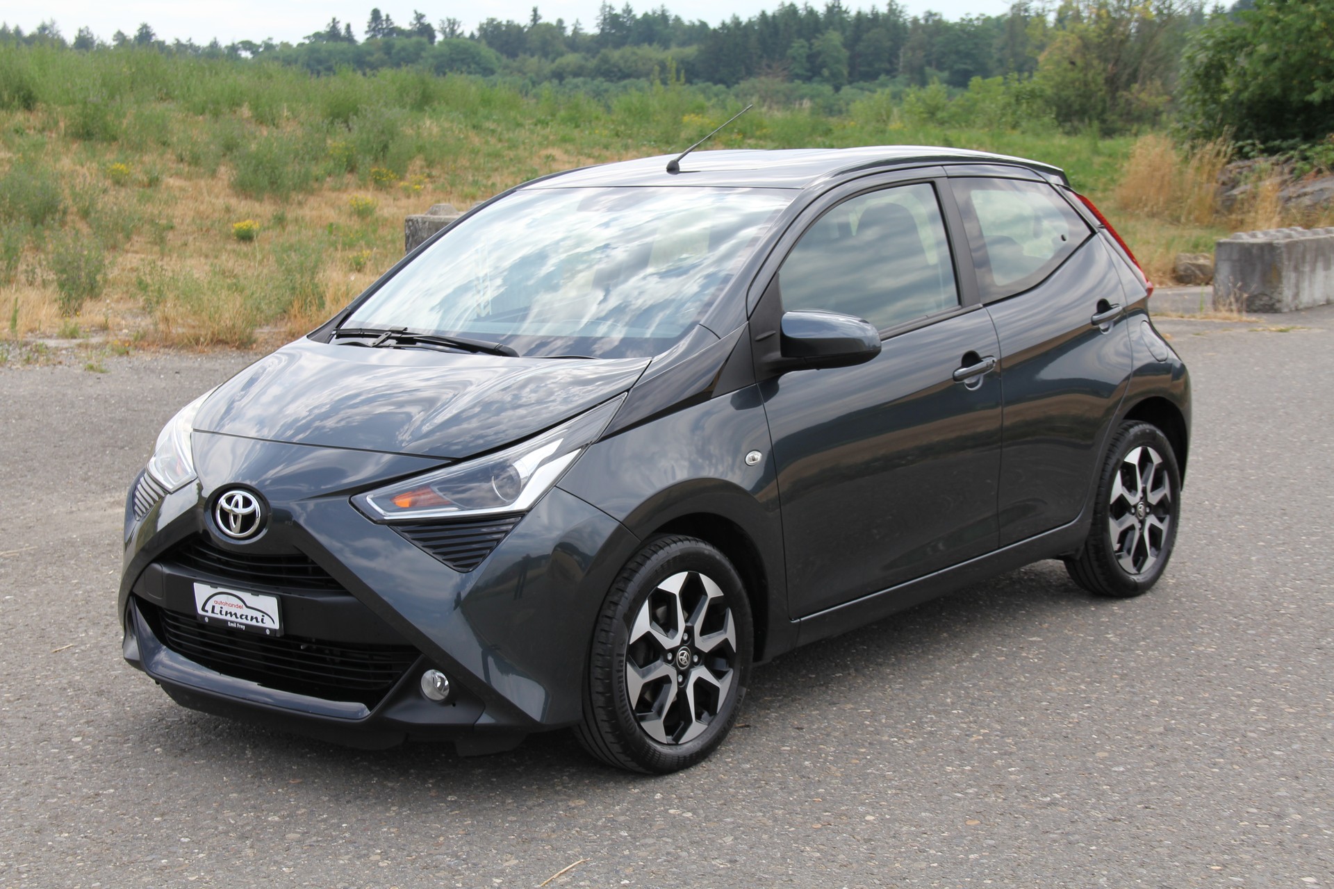 TOYOTA Aygo 1.0 VVT-i Limited Blue-image-1