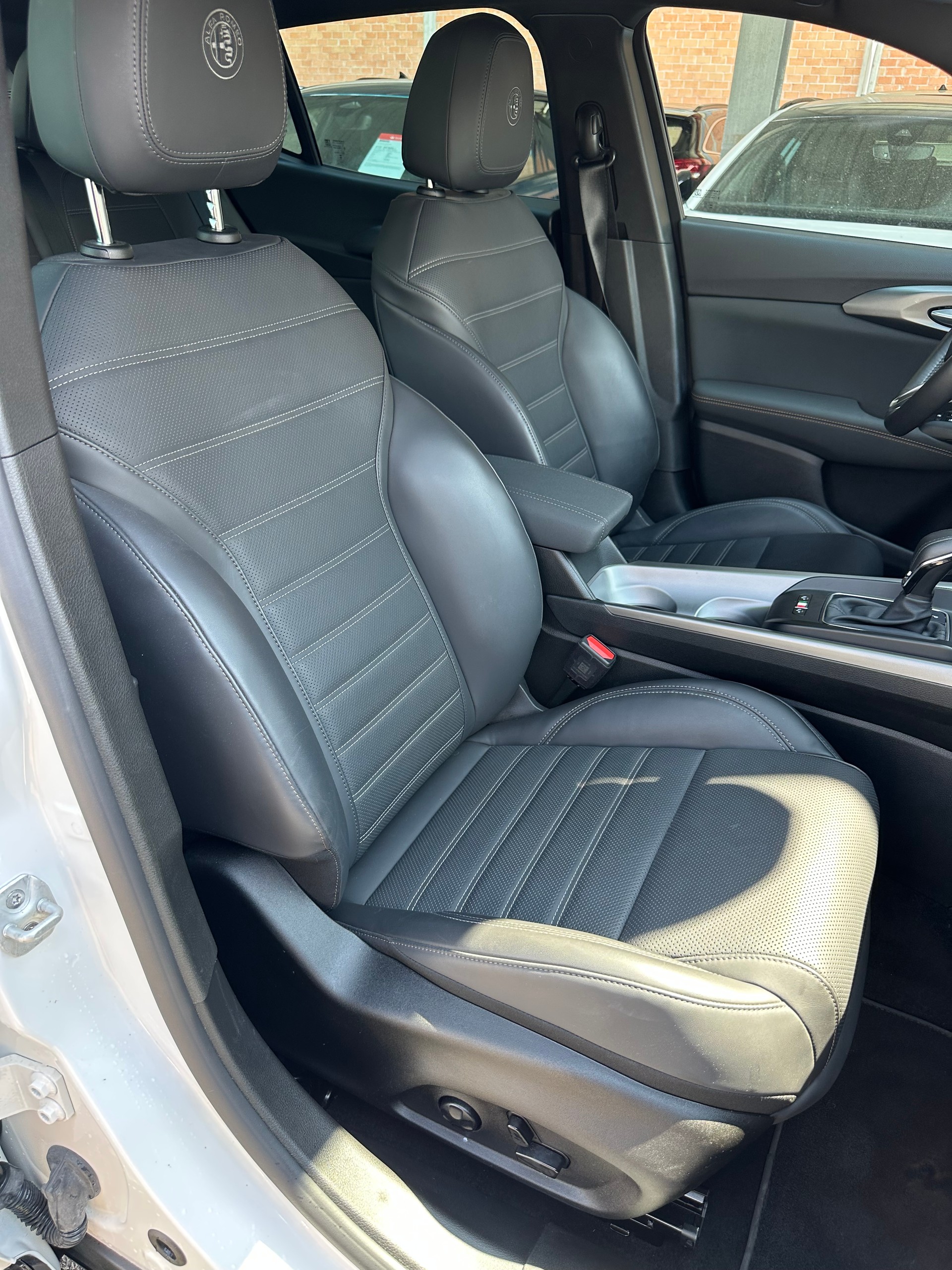 ALFA ROMEO Tonale 1.5 48V Hybrid Veloce Premium Tech-image-5