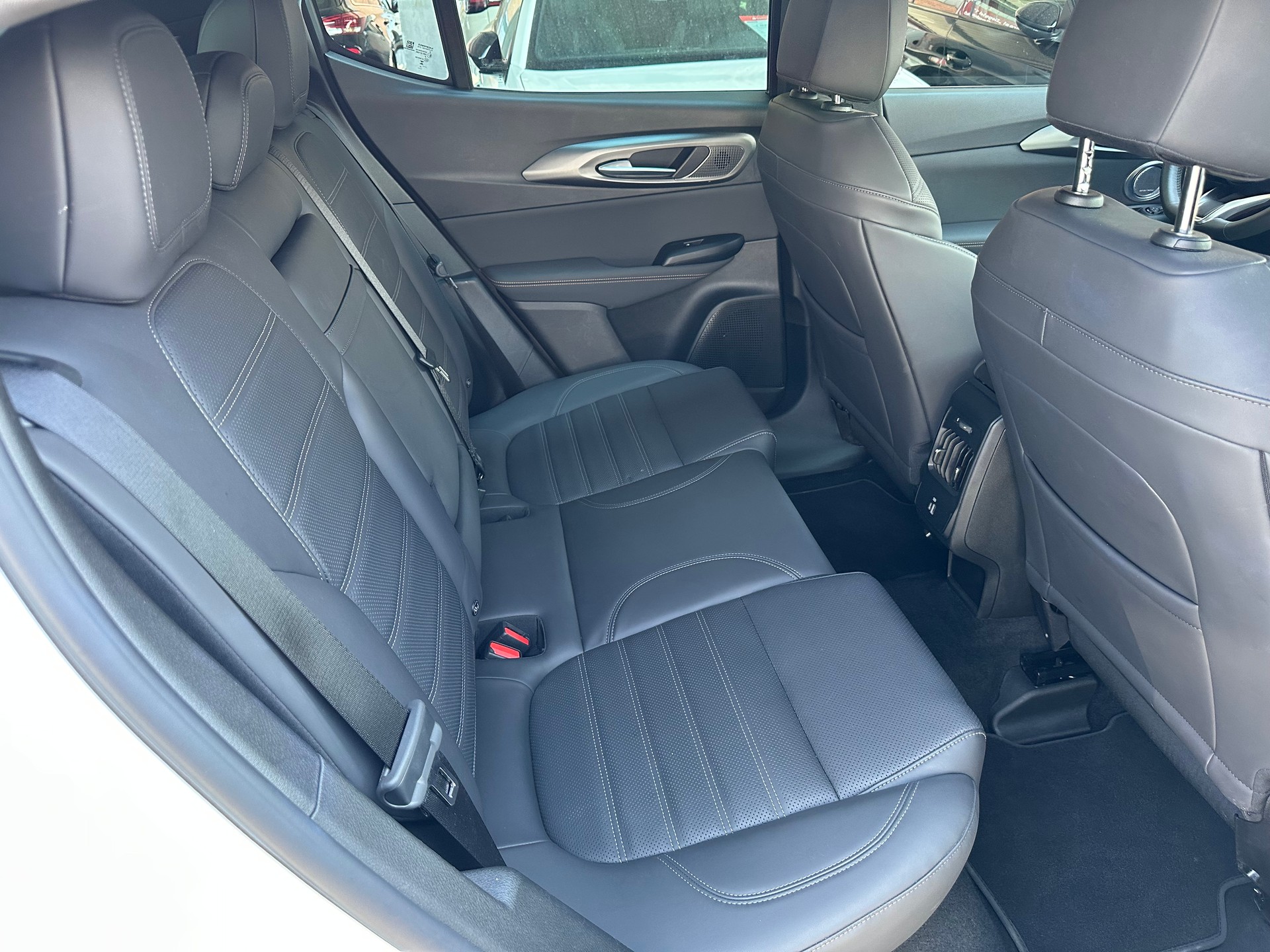 ALFA ROMEO Tonale 1.5 48V Hybrid Veloce Premium Tech-image-11