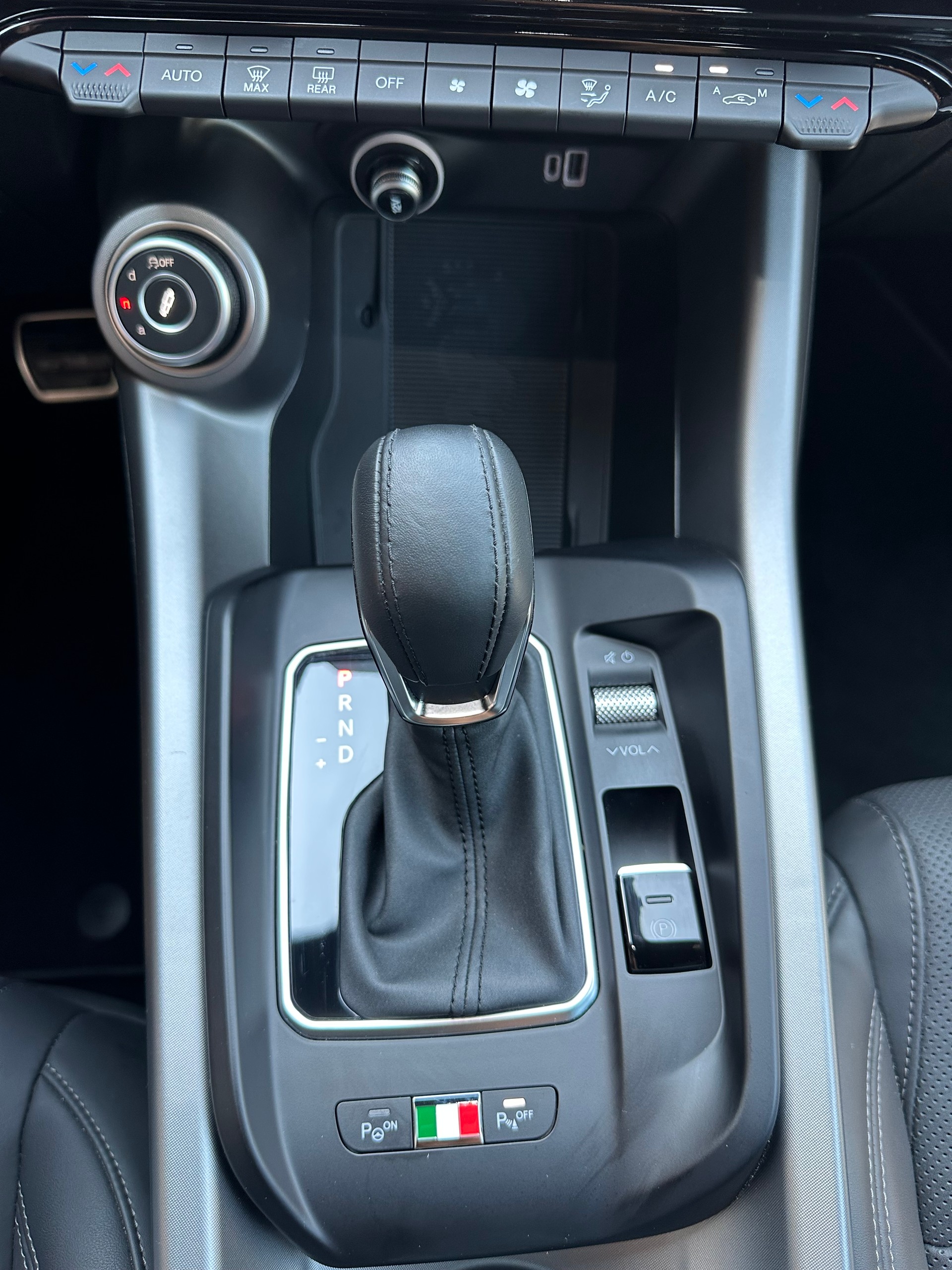 ALFA ROMEO Tonale 1.5 48V Hybrid Veloce Premium Tech-image-6