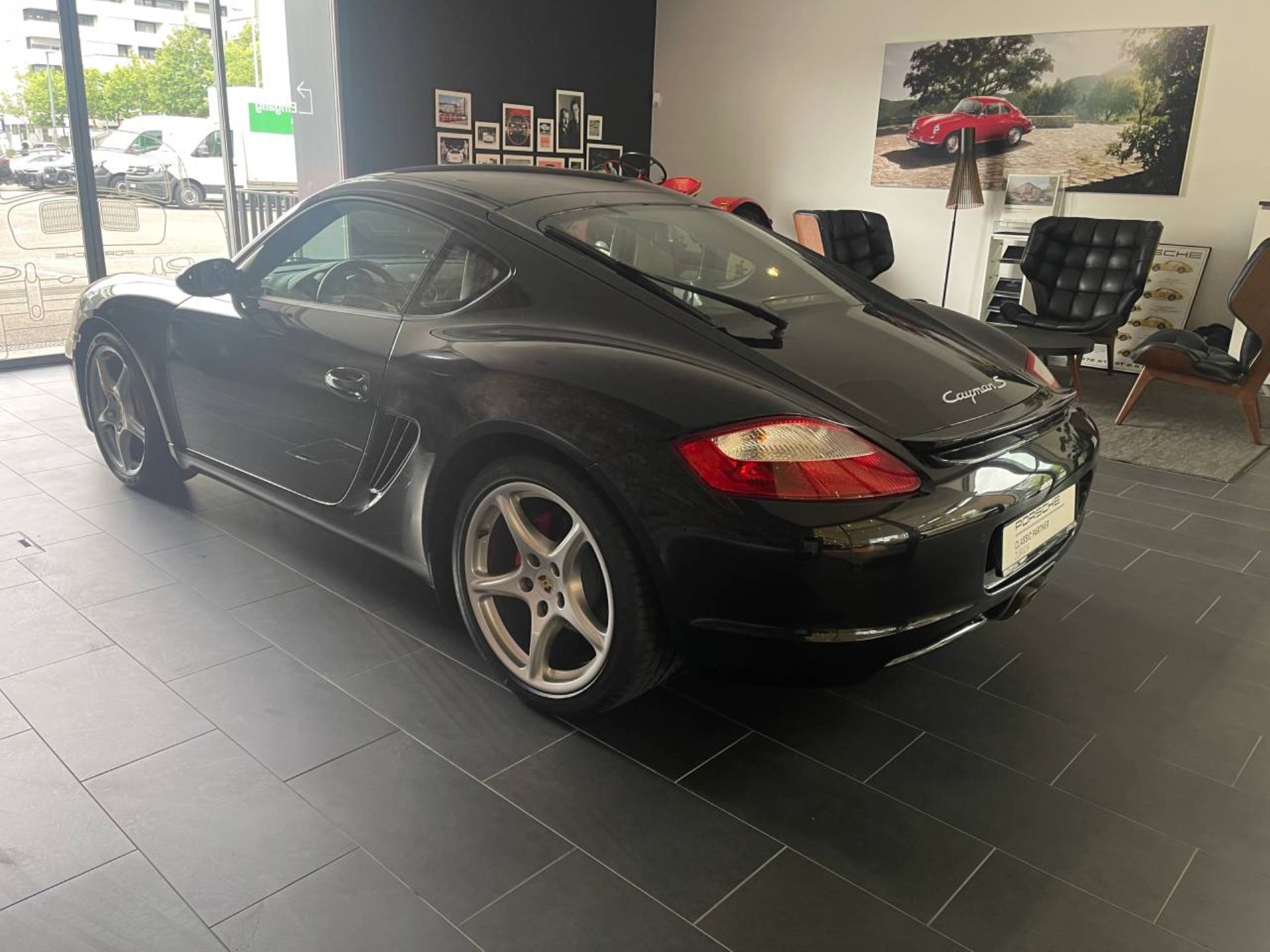 PORSCHE Cayman S-image-8