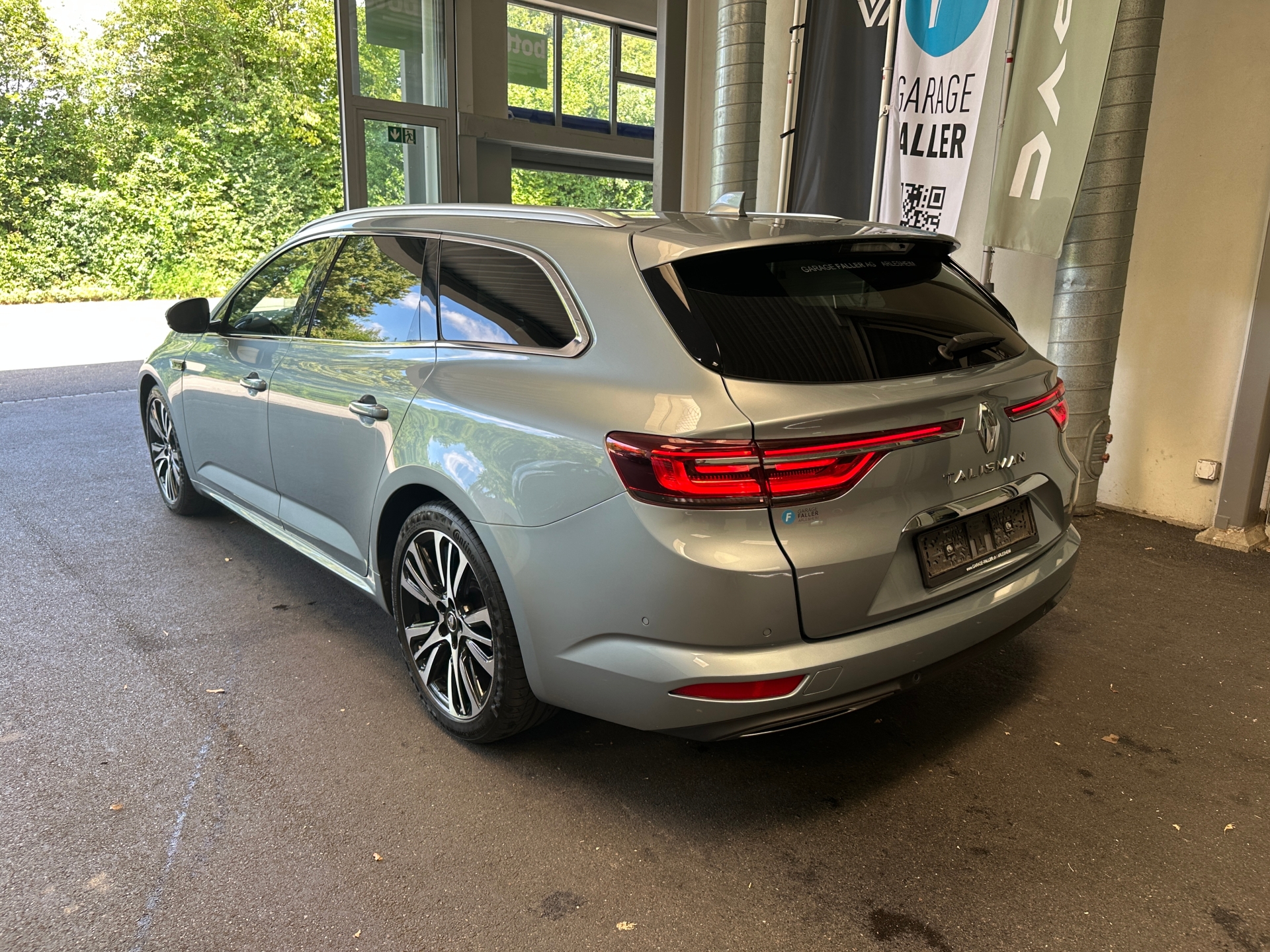 RENAULT Talisman Grandtour 1.8 TCe Ini-image-2