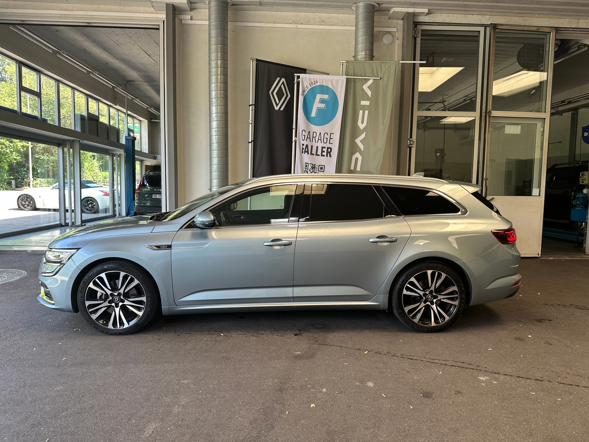 RENAULT Talisman Grandtour 1.8 TCe Ini-image-1
