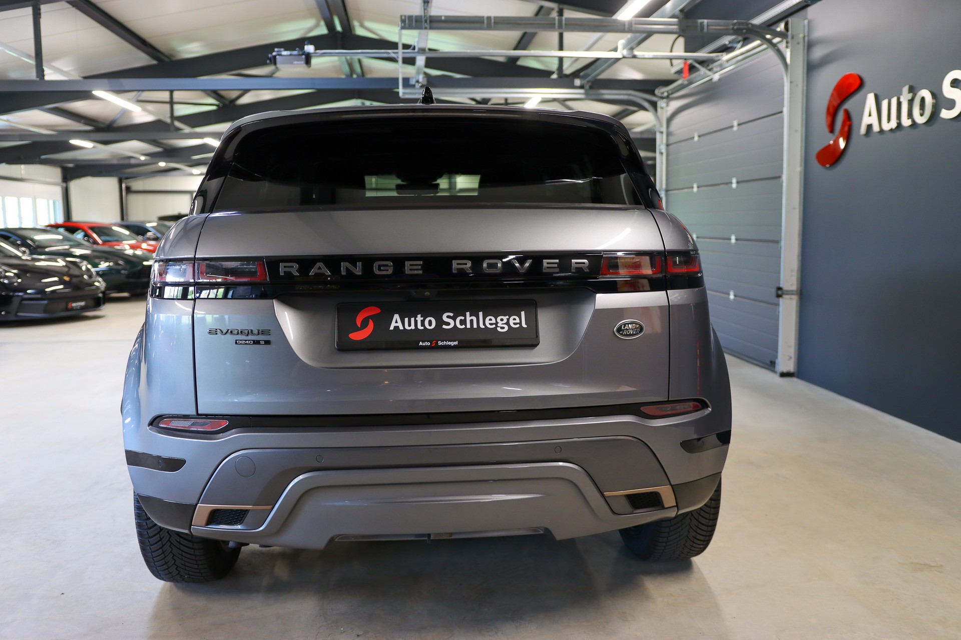LAND ROVER Range Rover Evoque R-Dynamic D 240 SE AT9-image-4
