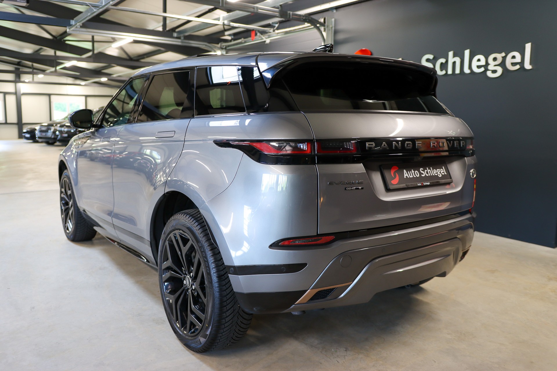 LAND ROVER Range Rover Evoque R-Dynamic D 240 SE AT9-image-3