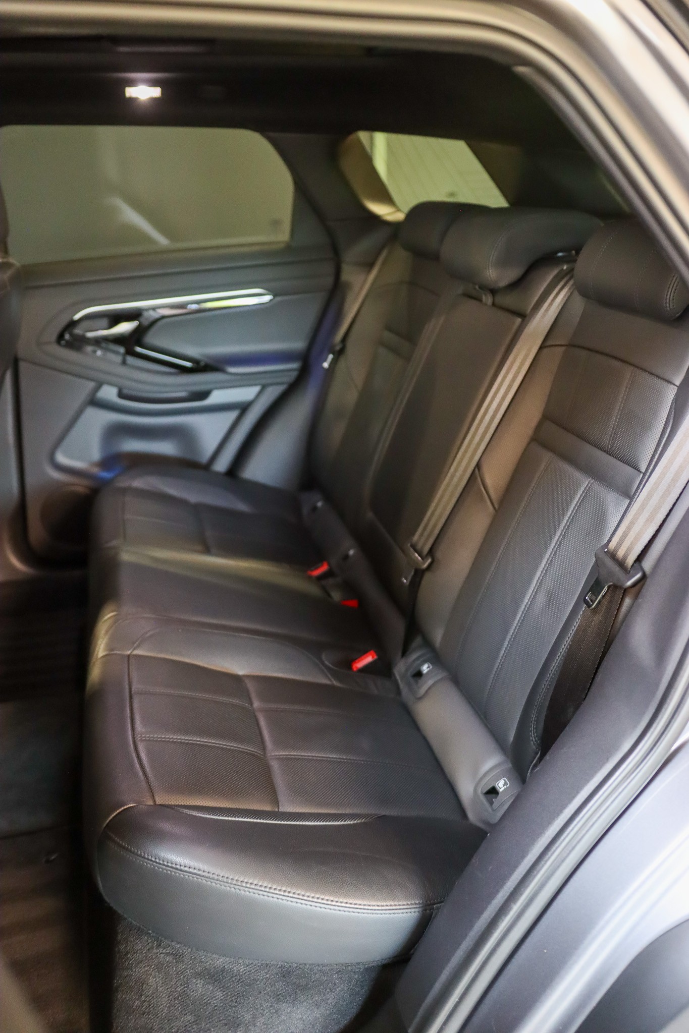 LAND ROVER Range Rover Evoque R-Dynamic D 240 SE AT9-image-14
