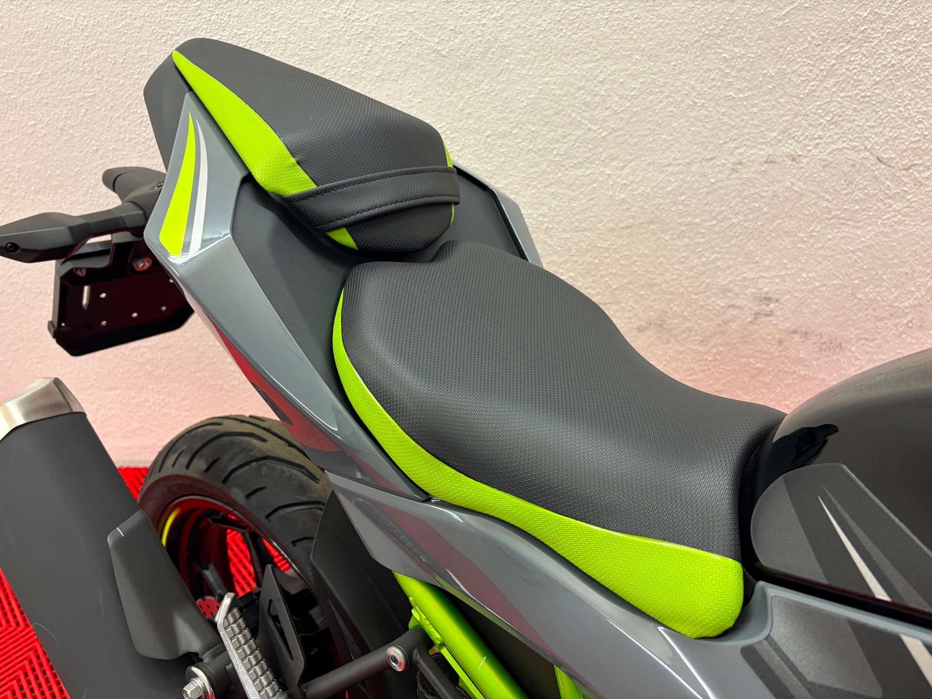 KAWASAKI Z 125-image-6