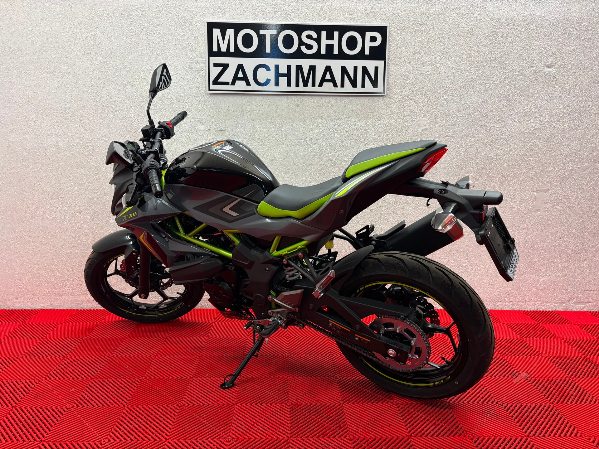 KAWASAKI Z 125-image-4