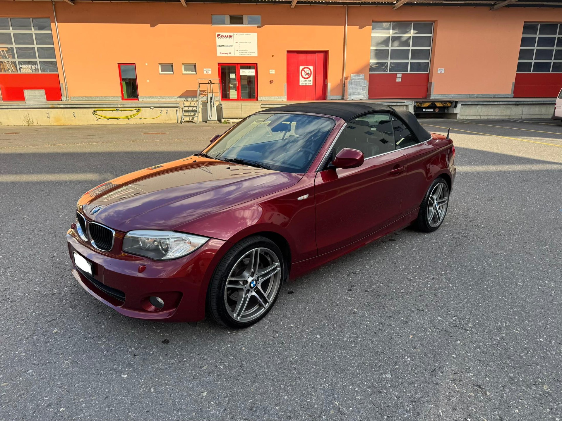 BMW 125i Cabrio-image-0