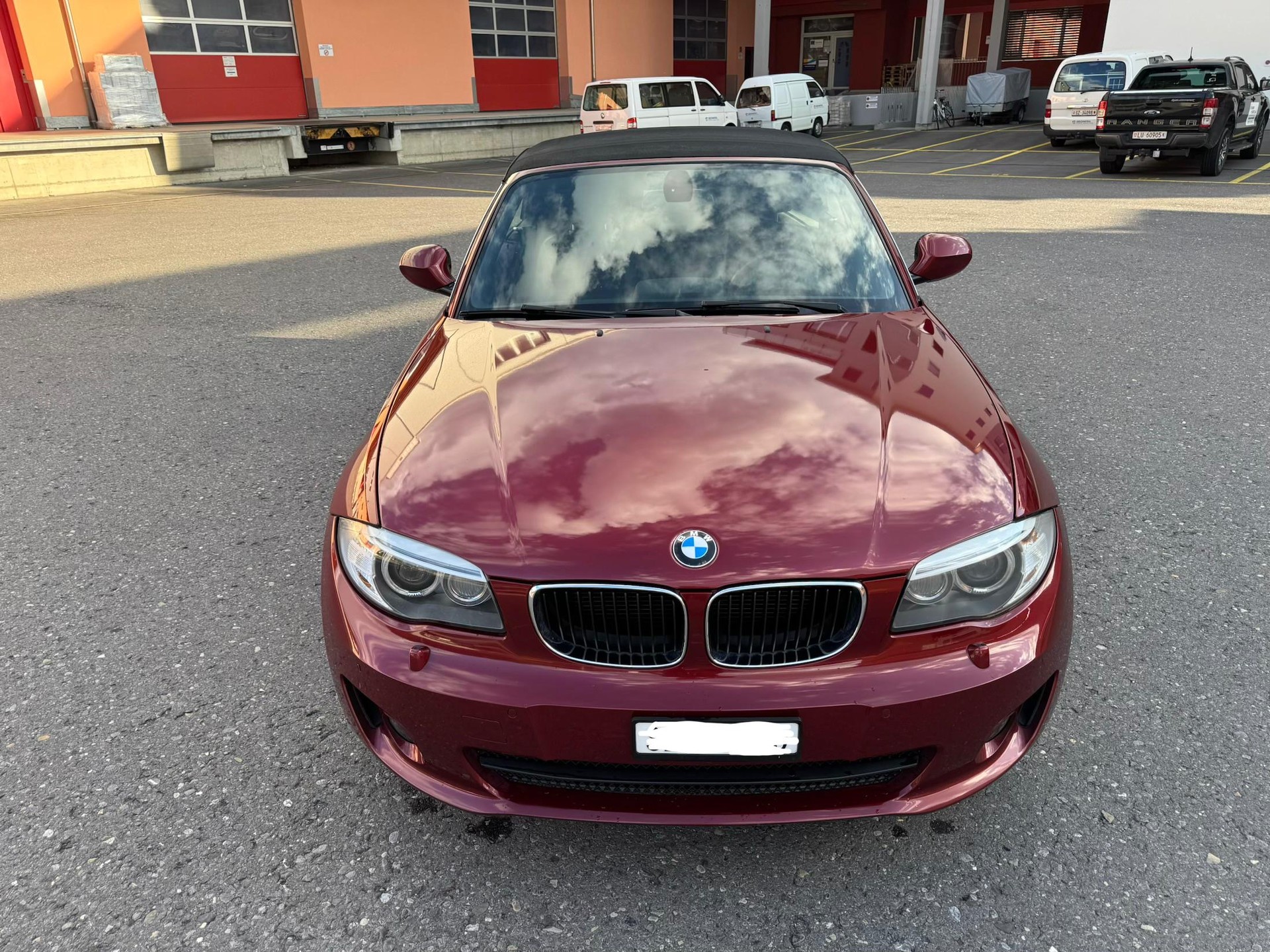 BMW 125i Cabrio-image-4