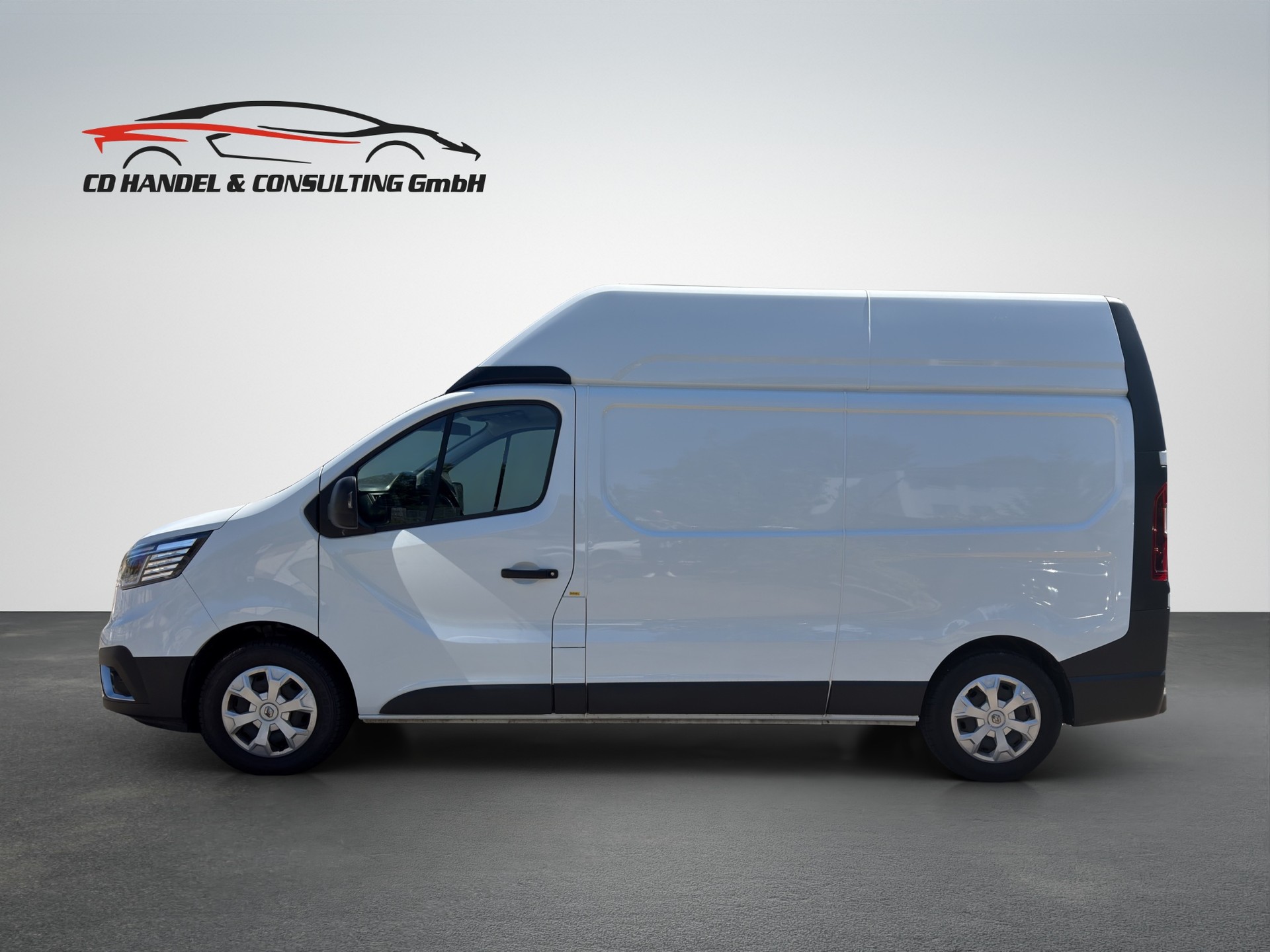 RENAULT Trafic 2.0 Blue dCi 150 Business L2H2 EN-image-4