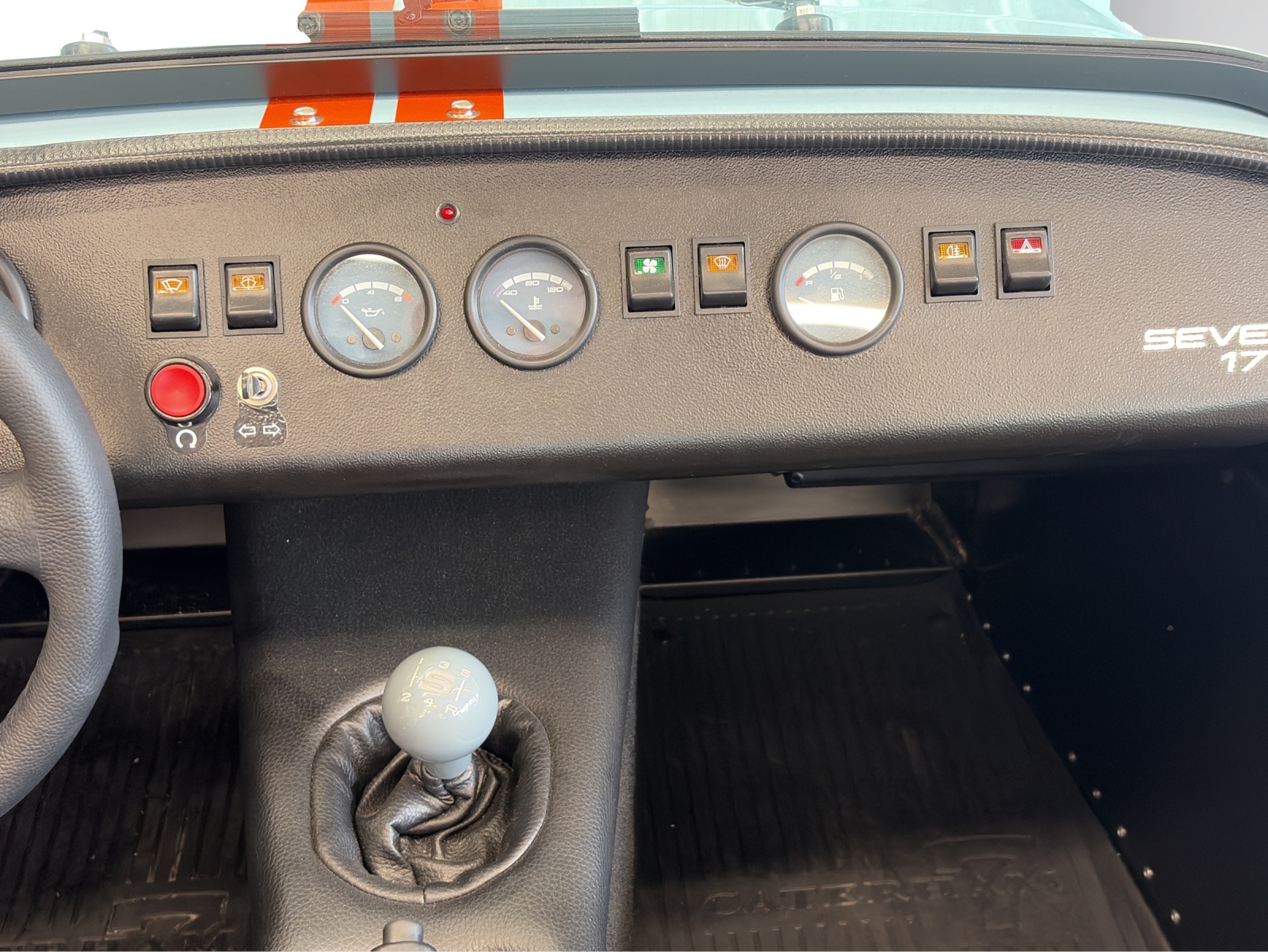 CATERHAM Seven 170-image-9