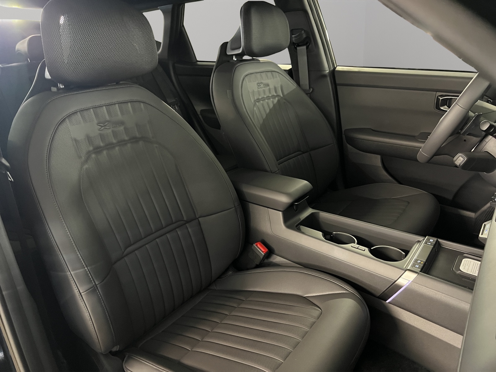 KIA Seltos 1.6 T X-Line 4x4-image-12