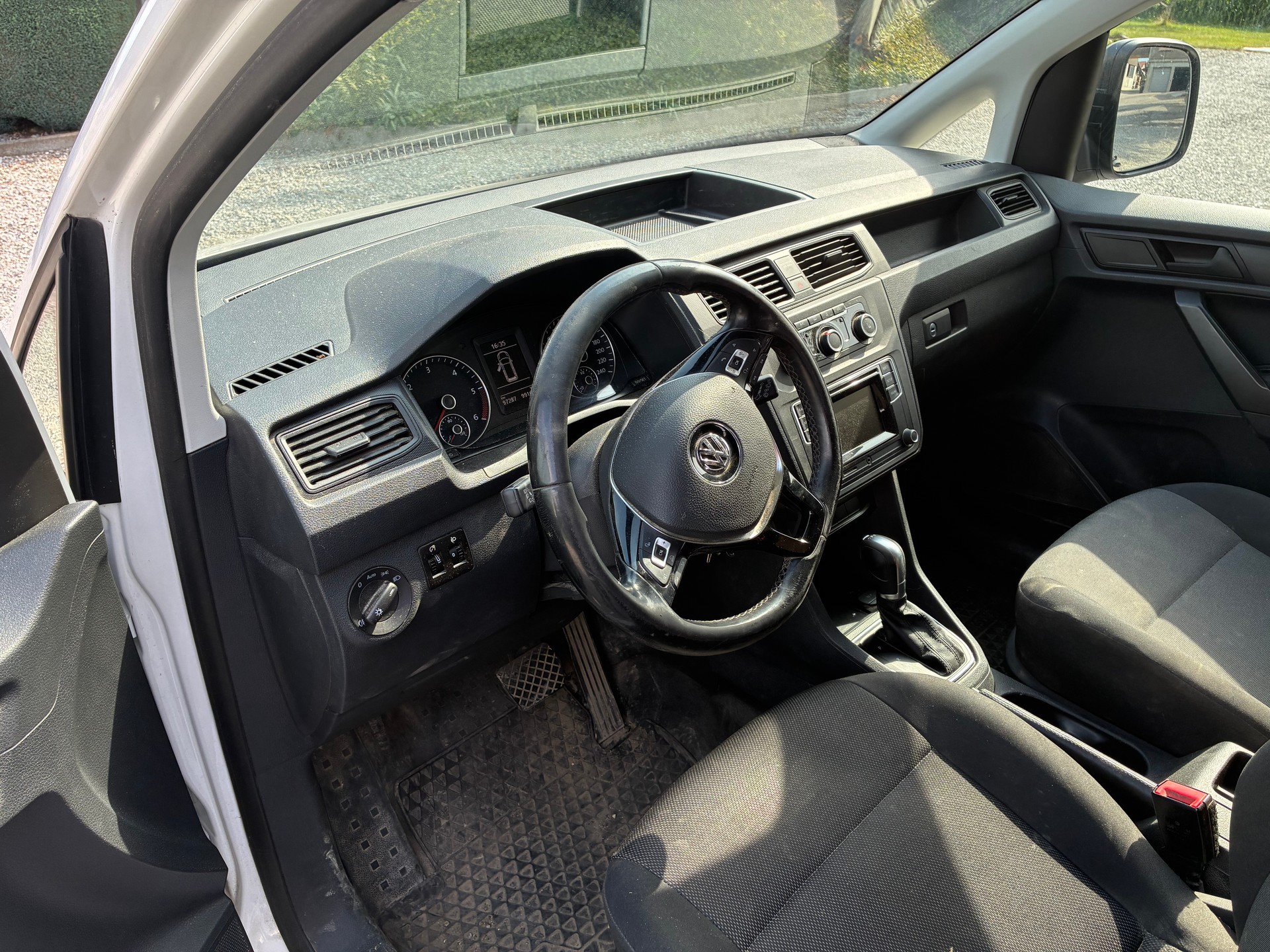 VW CADDY-image-3