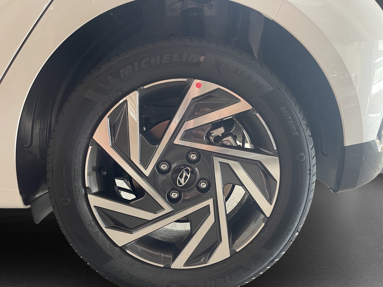 HYUNDAI i20 1.0 T-GDi Amplia GO! DCT-image-10