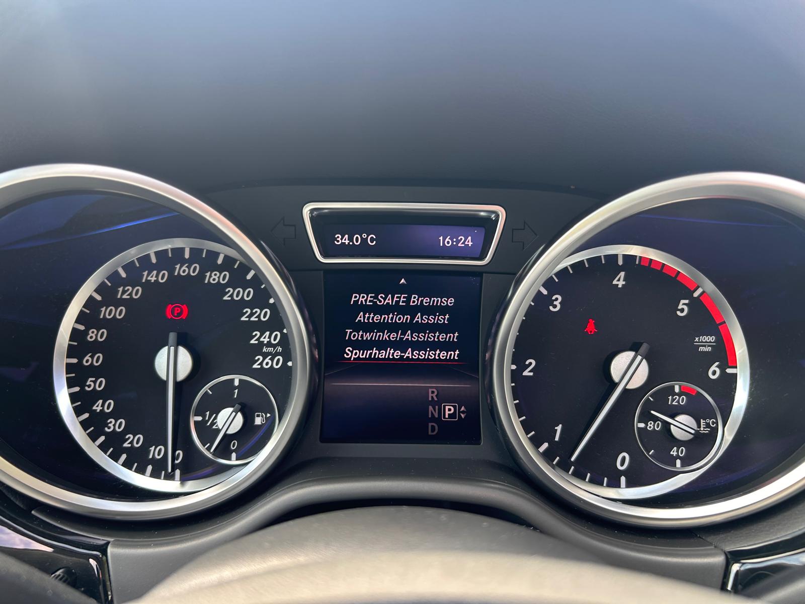 MERCEDES-BENZ ML 350 BlueTEC Executive 4Matic 7G-Tronic-image-21