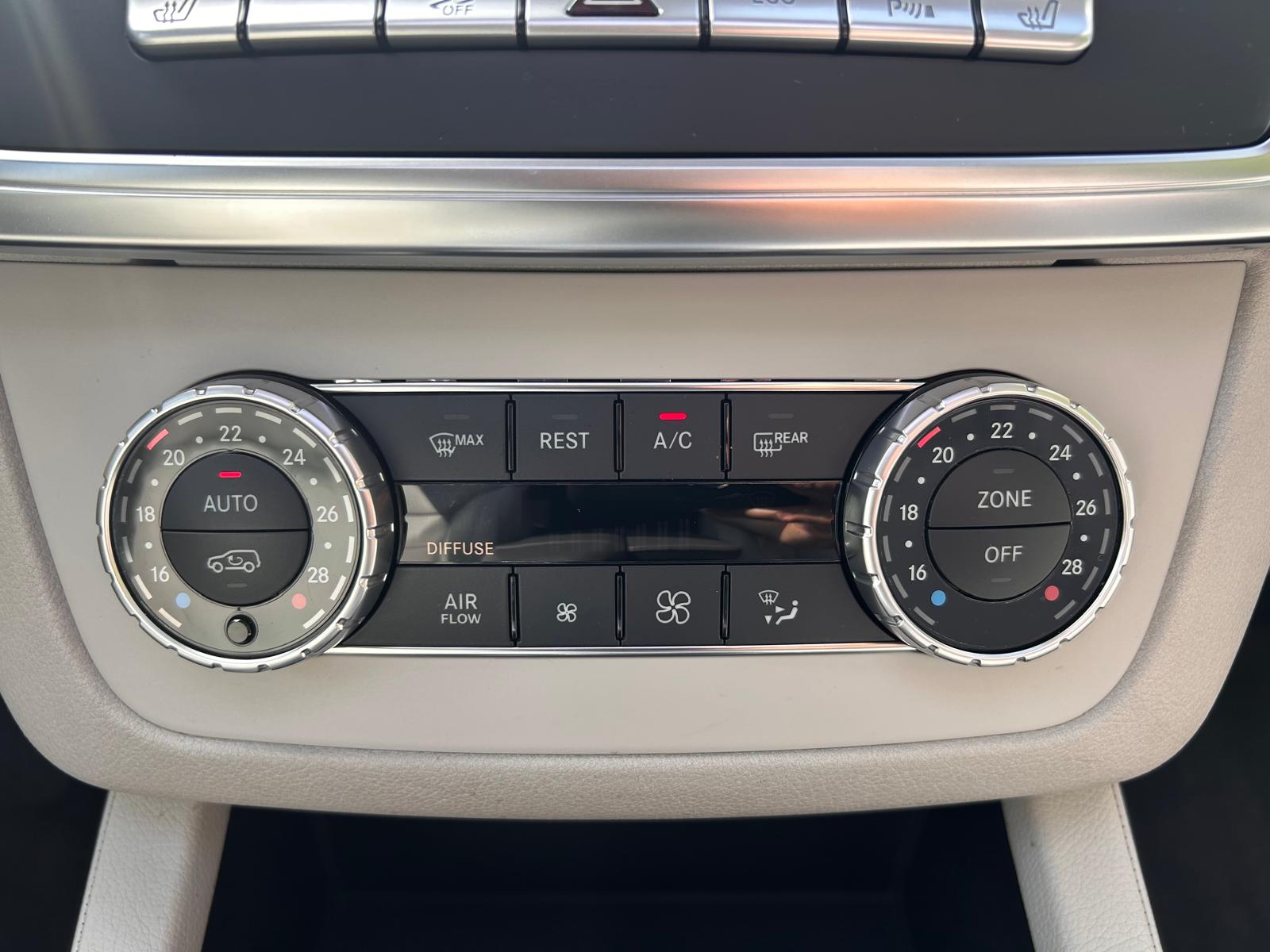 MERCEDES-BENZ ML 350 BlueTEC Executive 4Matic 7G-Tronic-image-25