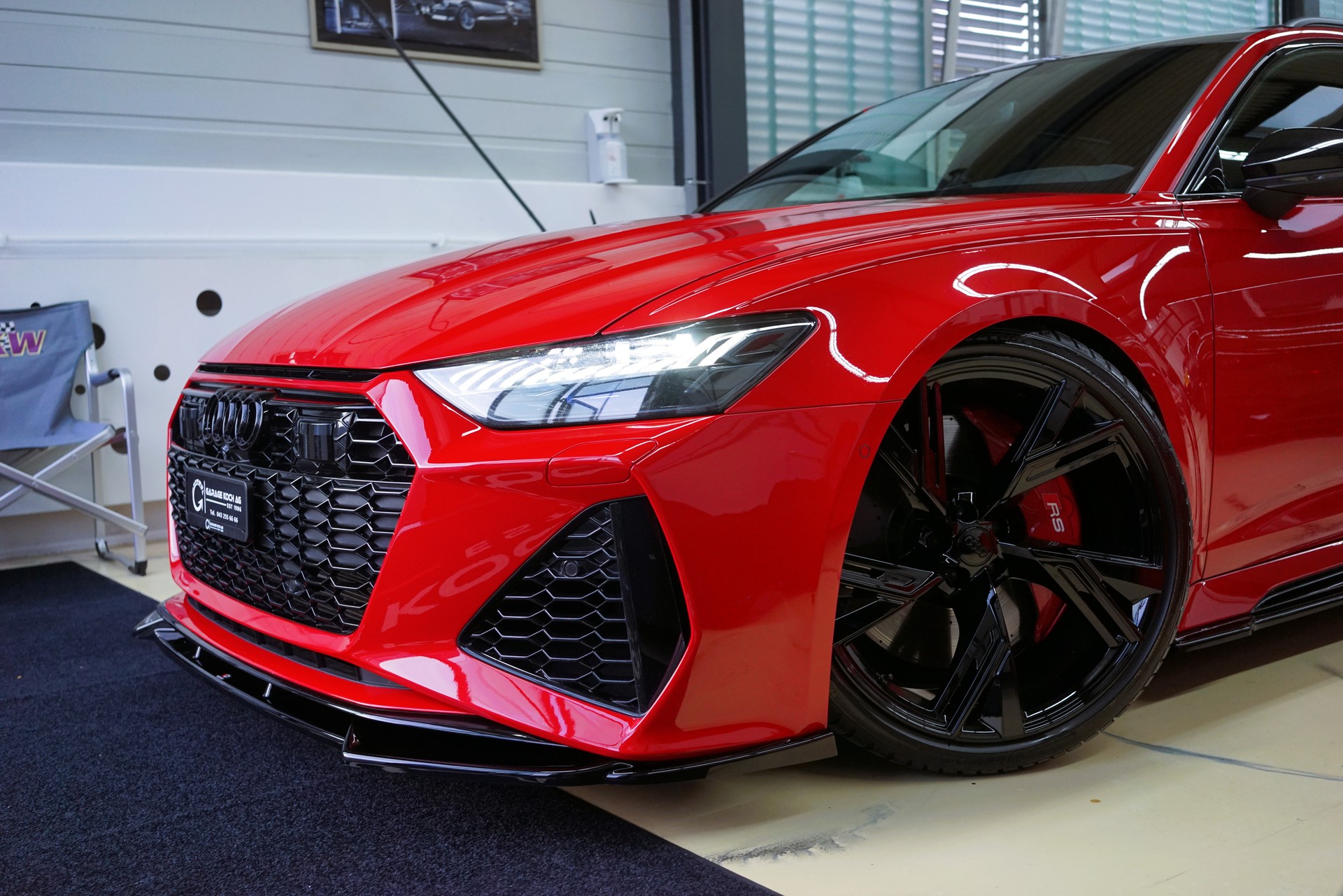 AUDI RS6 Avant 4.0 TFSI V8 quattro / Tango-Rot **-image-3