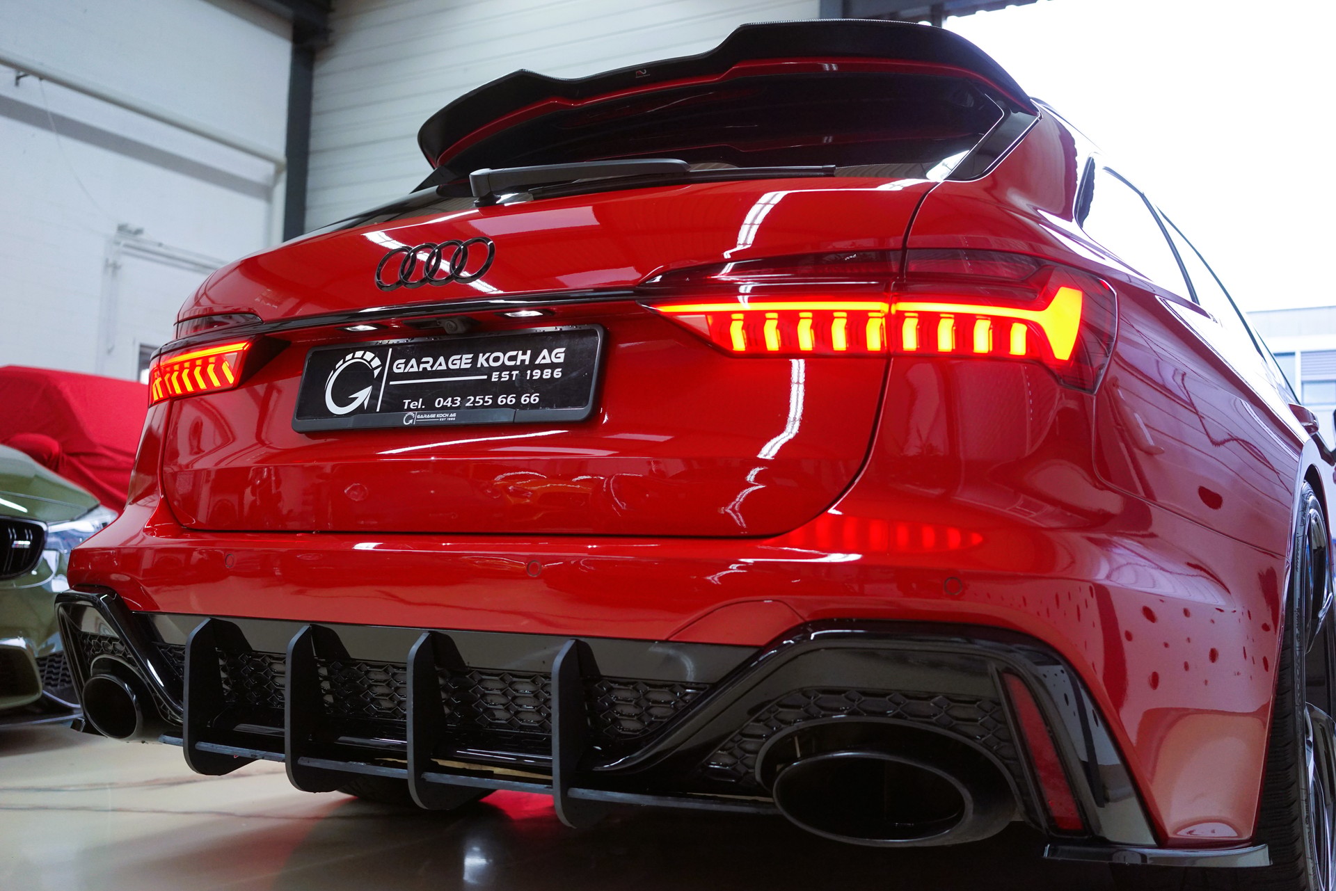 AUDI RS6 Avant 4.0 TFSI V8 quattro / Tango-Rot **-image-10