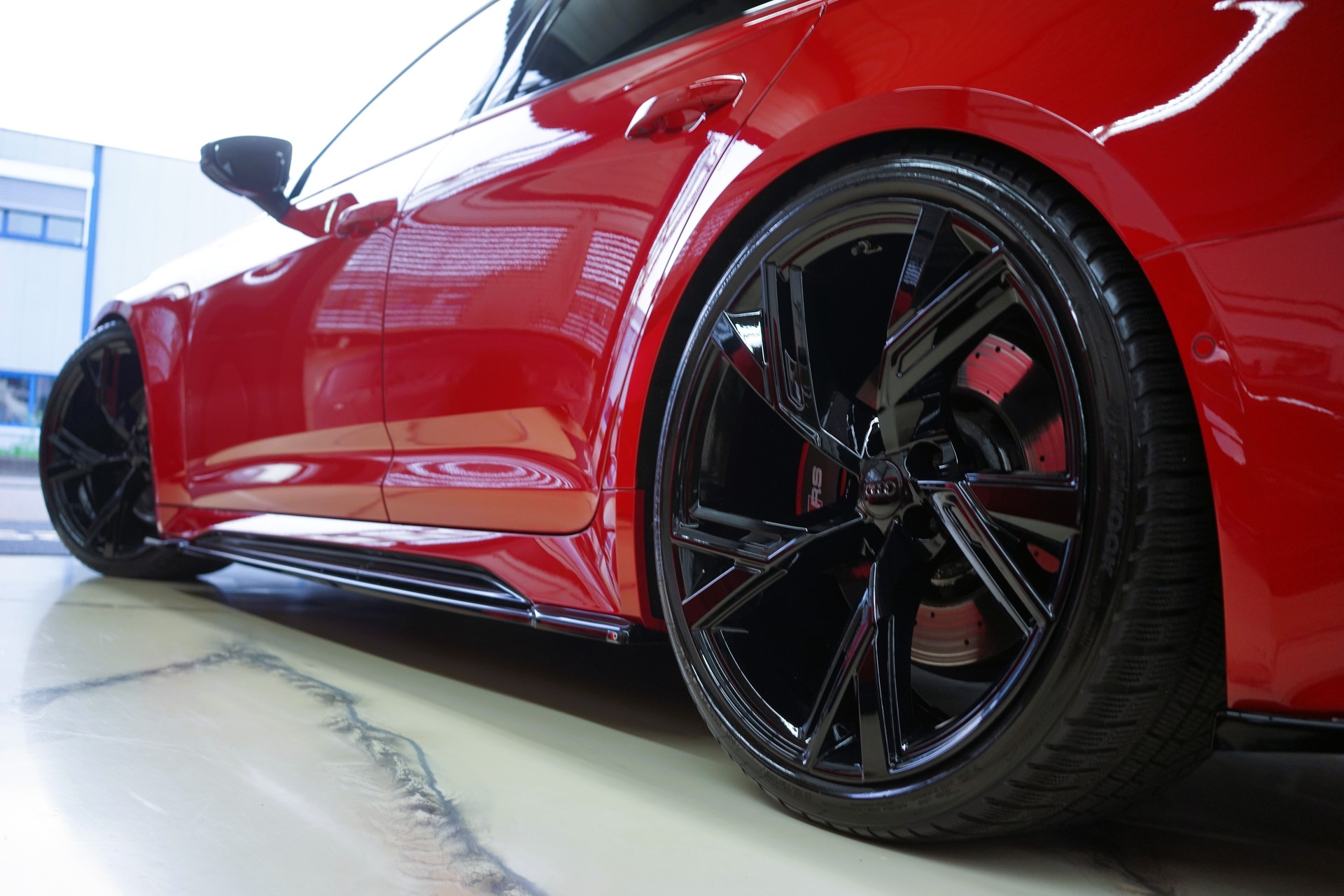 AUDI RS6 Avant 4.0 TFSI V8 quattro / Tango-Rot **-image-6