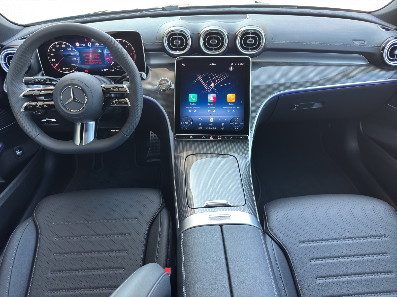 MERCEDES-BENZ C 220 d AMG Line 4Matic Swiss Star T-Modell-image-14