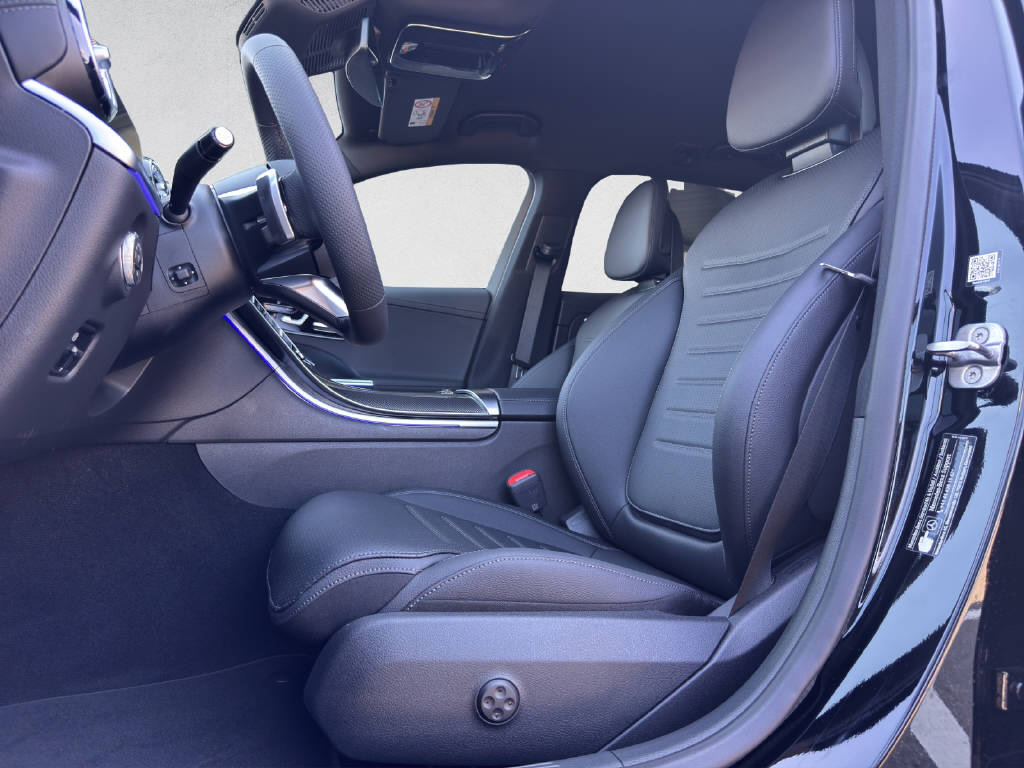 MERCEDES-BENZ C 220 d AMG Line 4Matic Swiss Star T-Modell-image-9