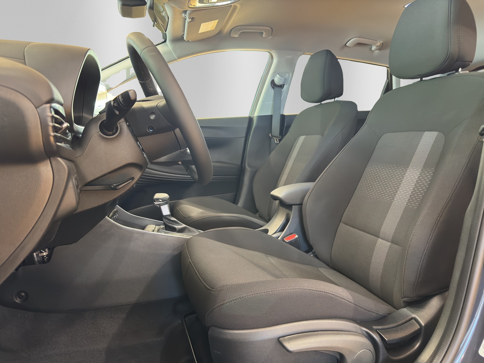 HYUNDAI i20 1.0 T-GDi Amp.GO! DCT-image-11