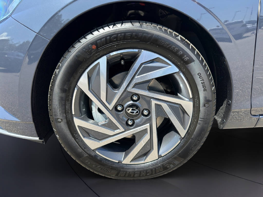 HYUNDAI i20 1.0 T-GDi Amplia Safe Tec GO!-image-8