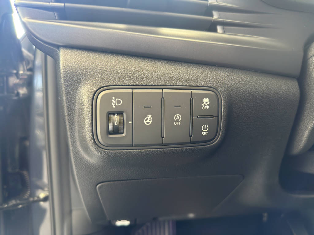 HYUNDAI i20 1.0 T-GDi Amplia Safe Tec GO!-image-15