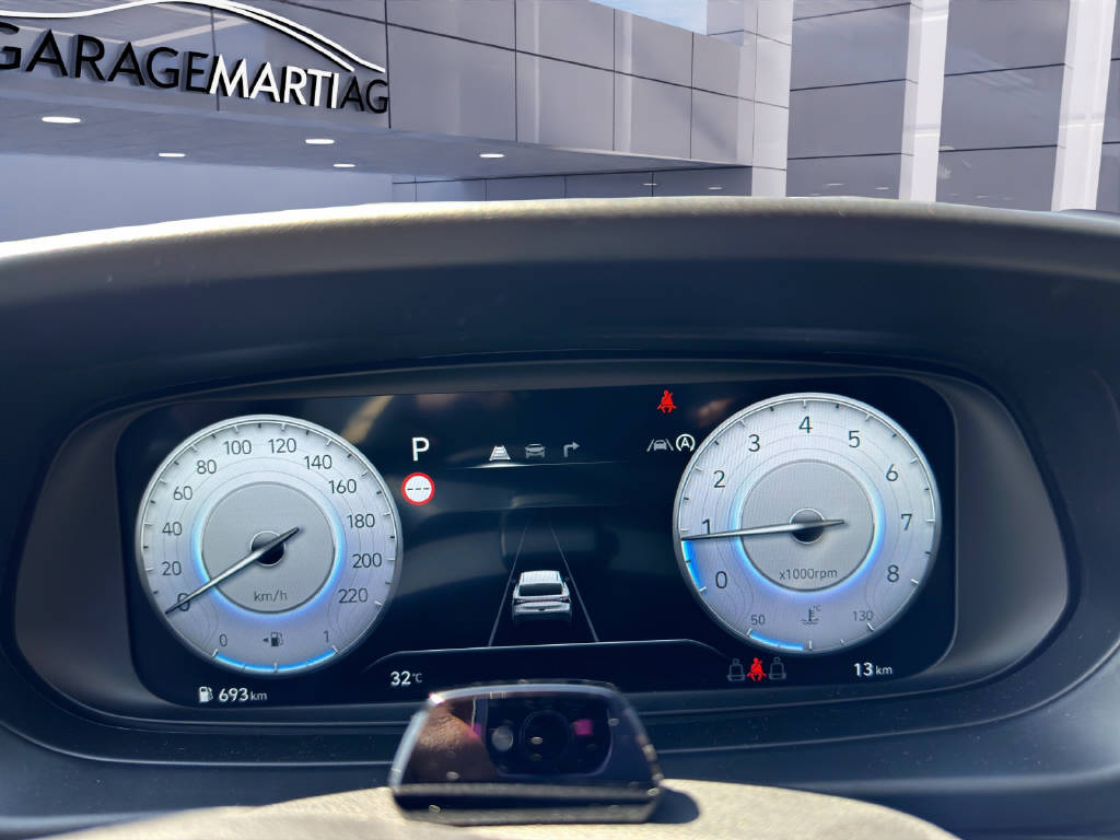 HYUNDAI i20 1.0 T-GDi Amplia Safe Tec GO!-image-13