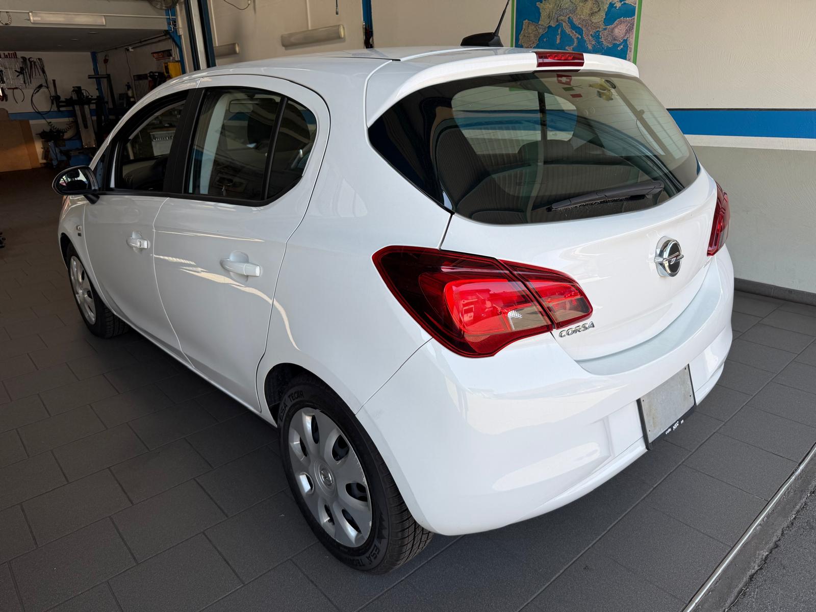 OPEL Corsa 1.4 EcoTec 120 Years Edition-image-4