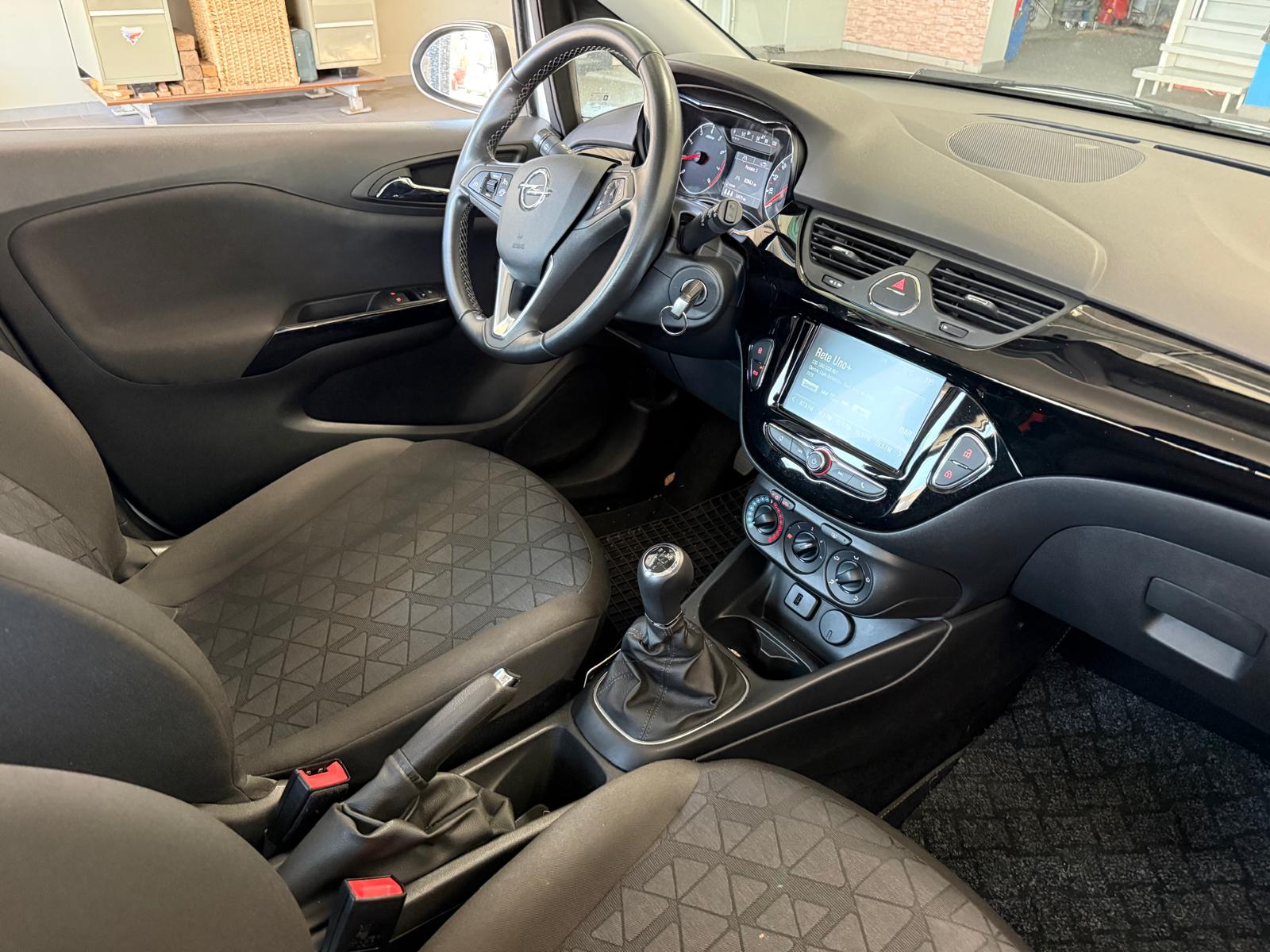 OPEL Corsa 1.4 EcoTec 120 Years Edition-image-2