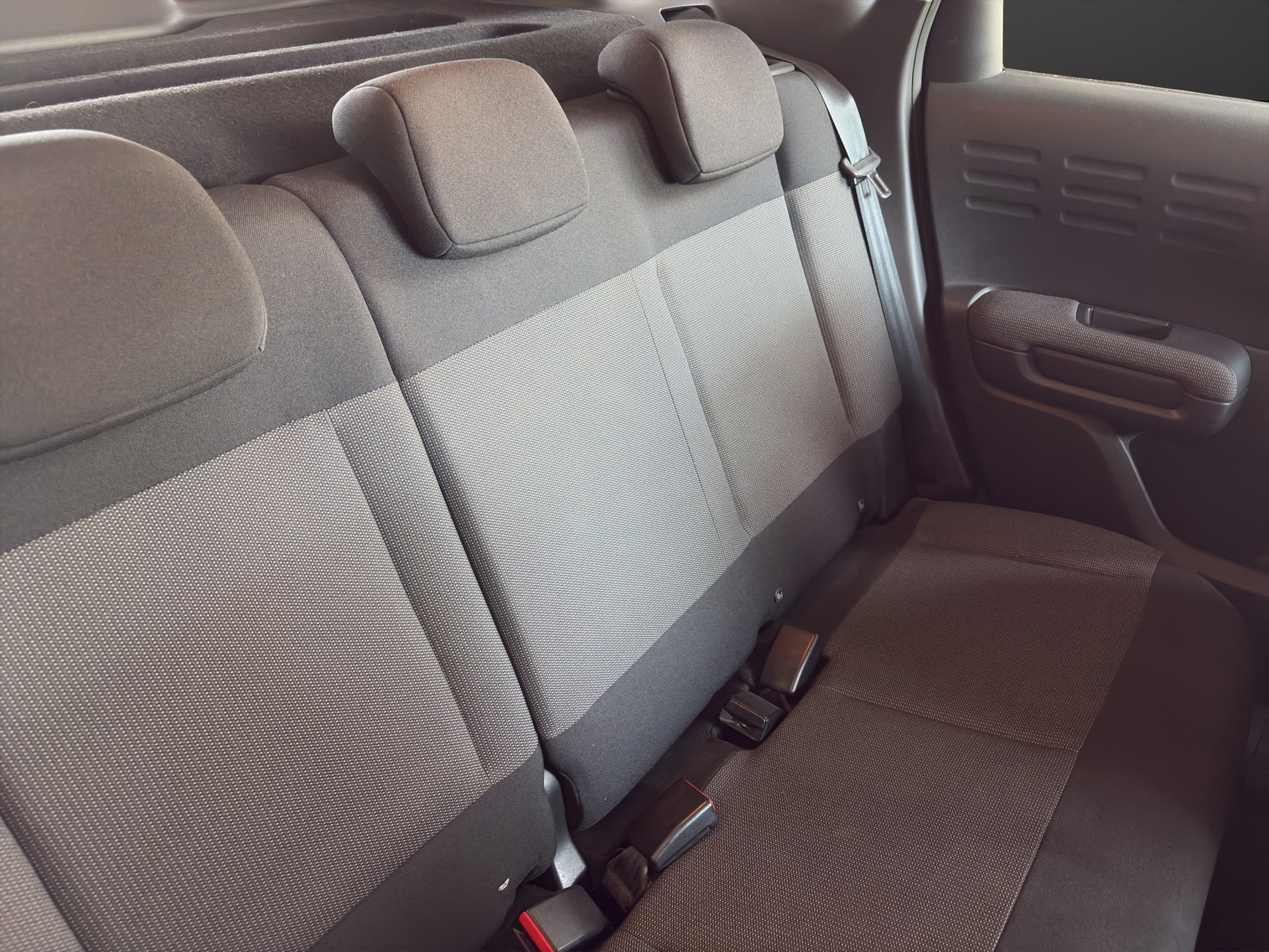 CITROEN C3 Aircross 1.2 PureTech 110 Feel-image-13