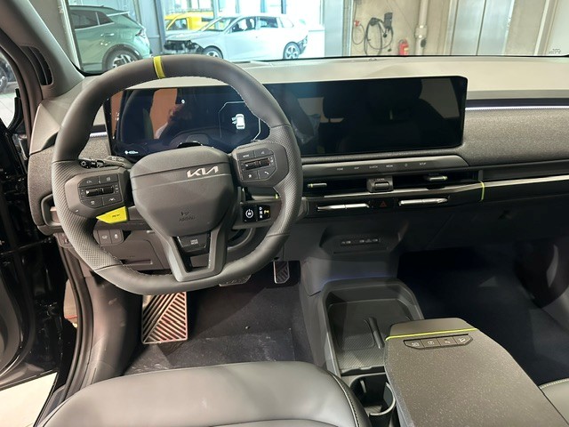 KIA EV3 81 kWh GT 4x4-image-7