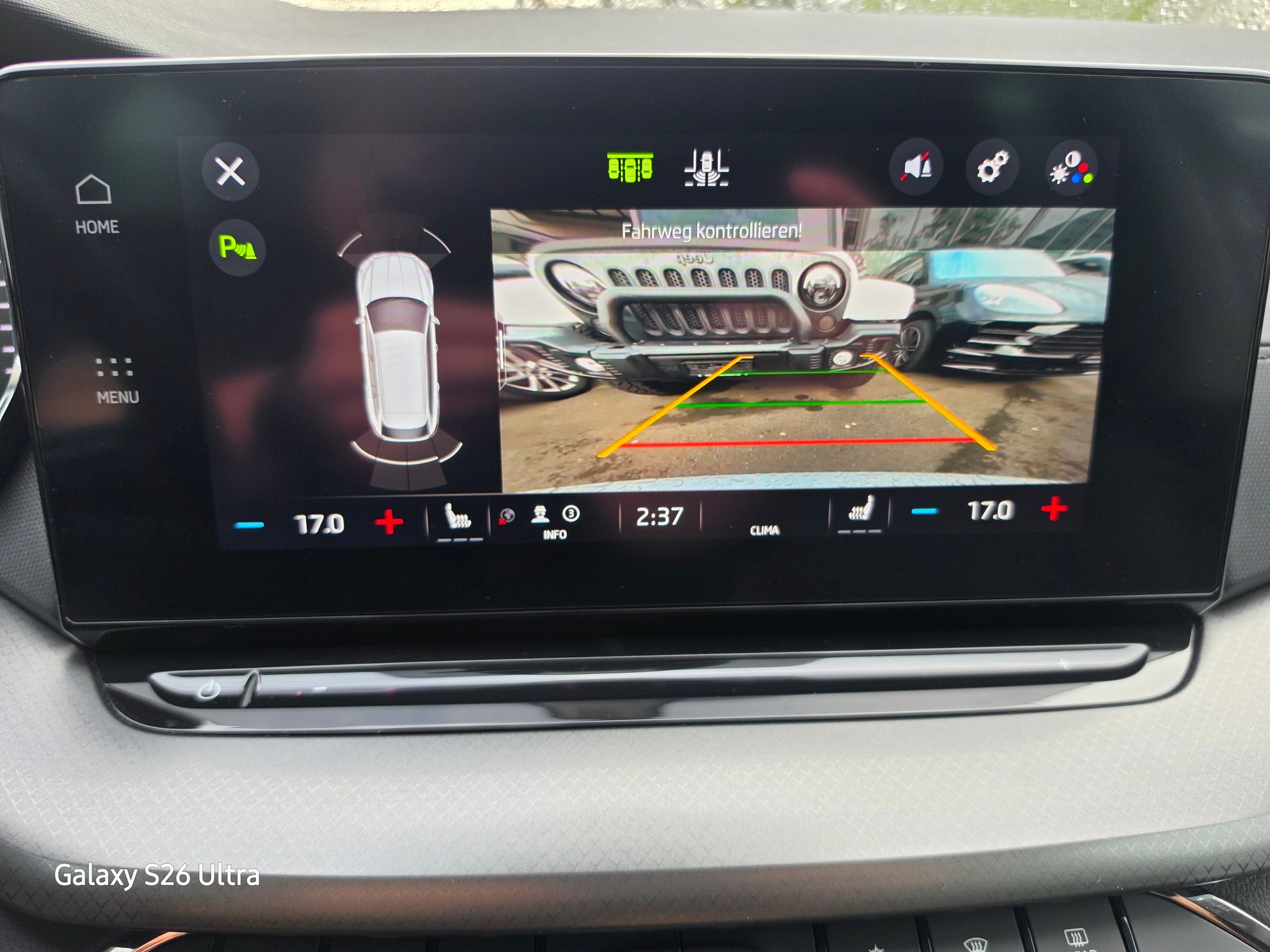 SKODA Octavia Combi 2.0 TDI DSG Ambition 4x4-image-16