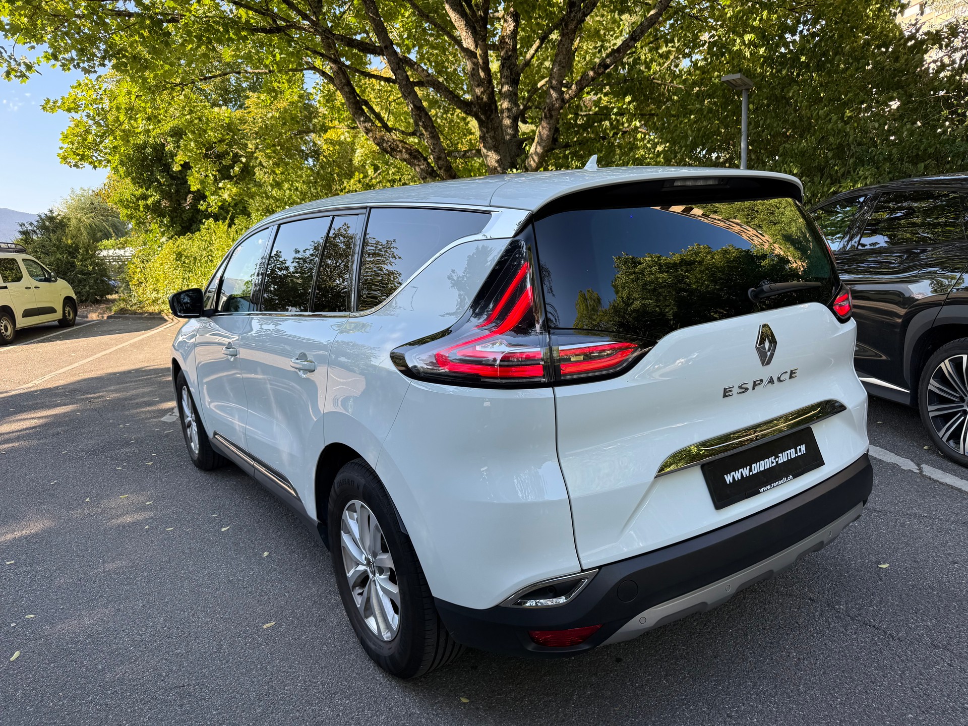 RENAULT Espace 2.0 dCi Business EDC-image-2