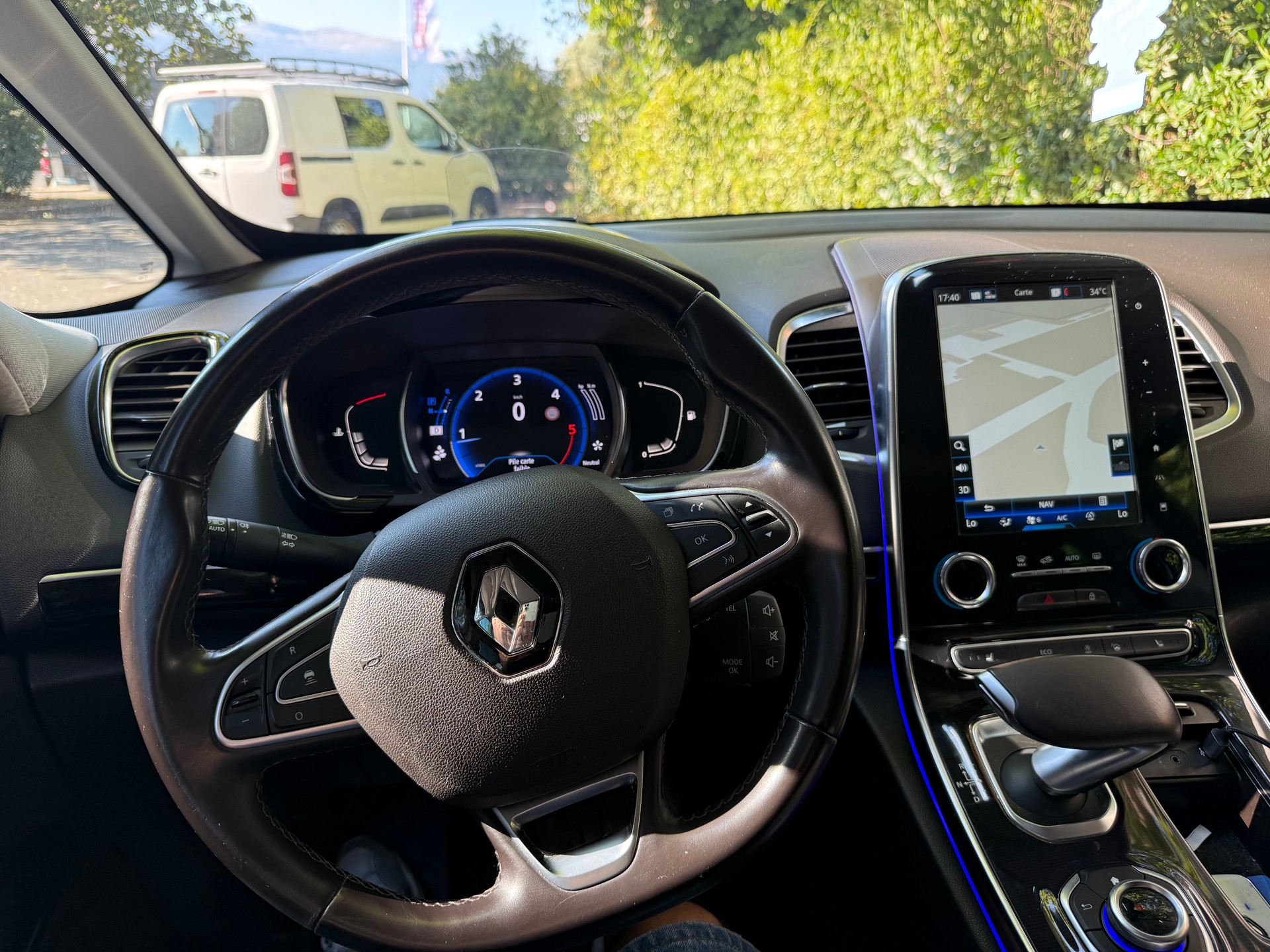 RENAULT Espace 2.0 dCi Business EDC-image-15