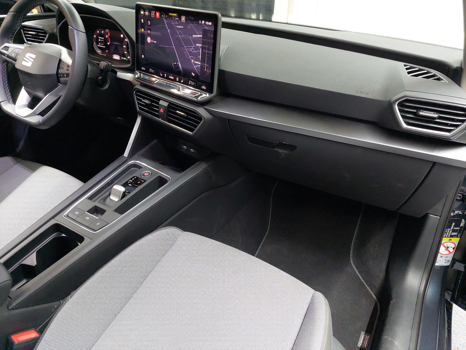 SEAT Leon ST 2.0 TDI EVO DSG Business Edition-image-9