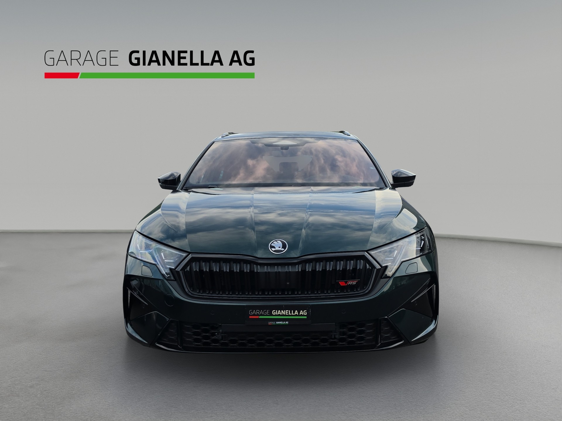 SKODA Octavia Combi 2.0 TSI DSG RS 30 Years Edition-showroom-element-3
