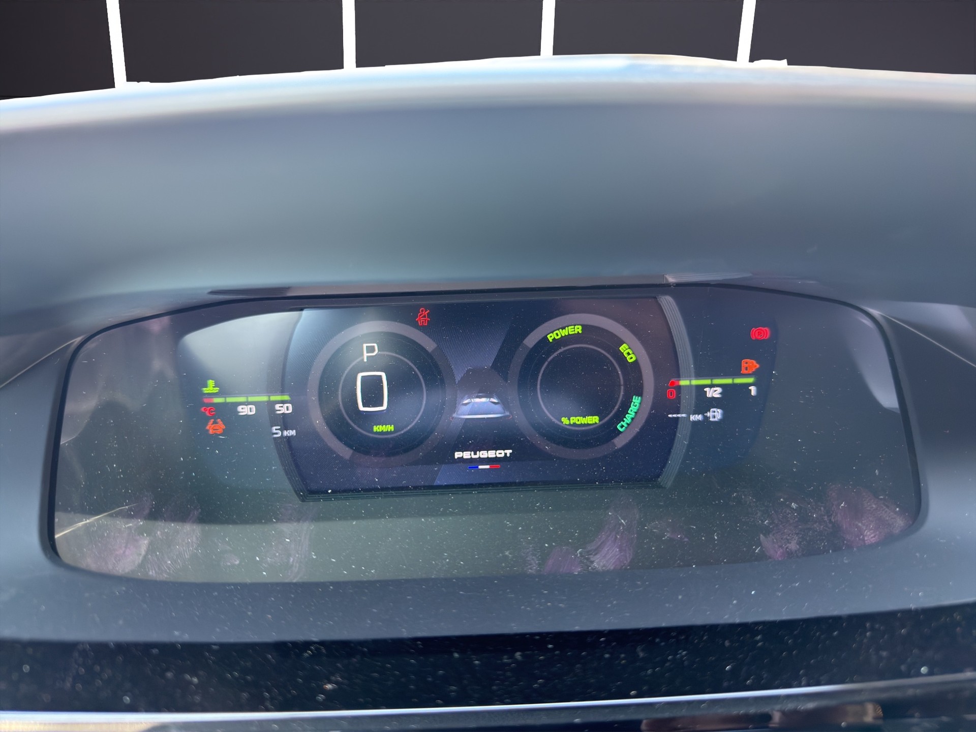 PEUGEOT 408 1.2 MHEV GT-image-8