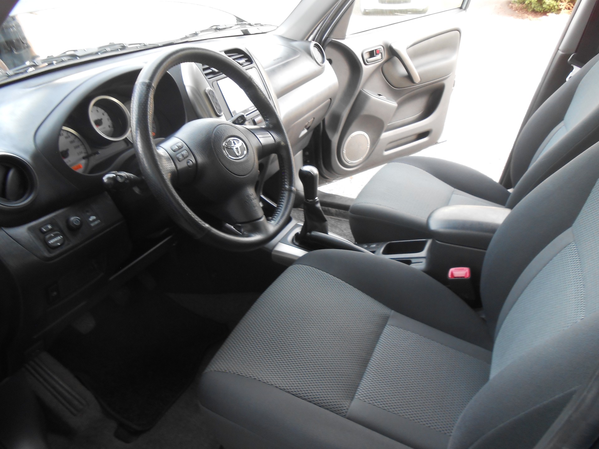 TOYOTA RAV-4 2.0 16V Linea Luna-image-10