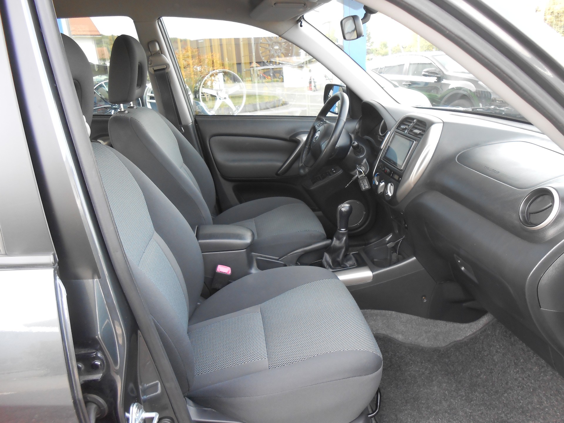 TOYOTA RAV-4 2.0 16V Linea Luna-image-7