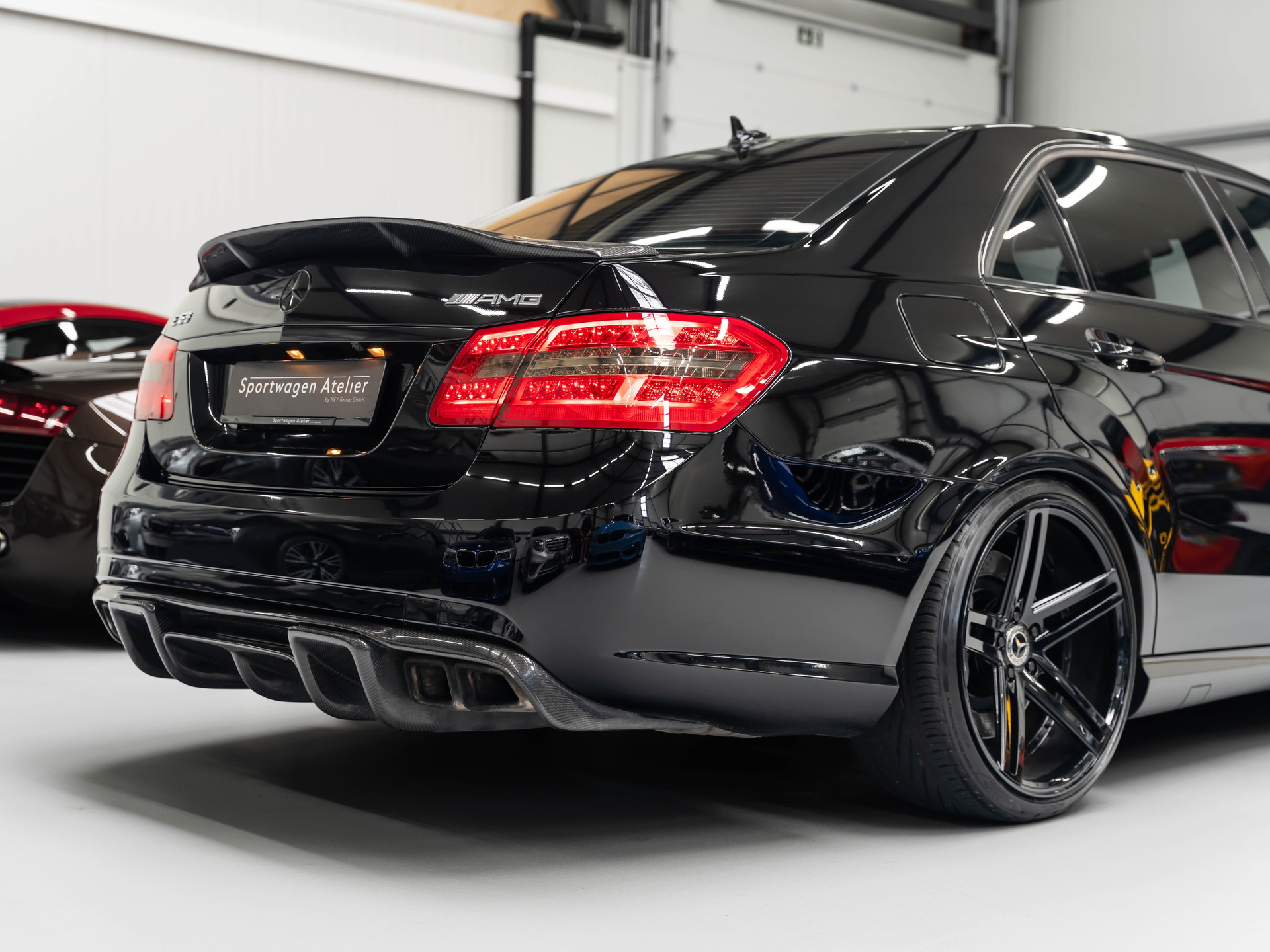 MERCEDES-BENZ E 63 AMG Speedshift MCT-image-17