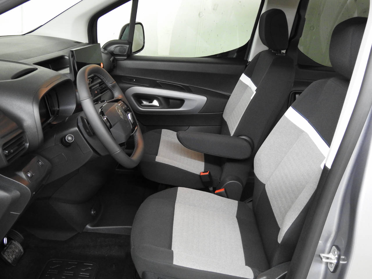 CITROEN Berlingo 1.5 BlueHDi 130 Max-image-12