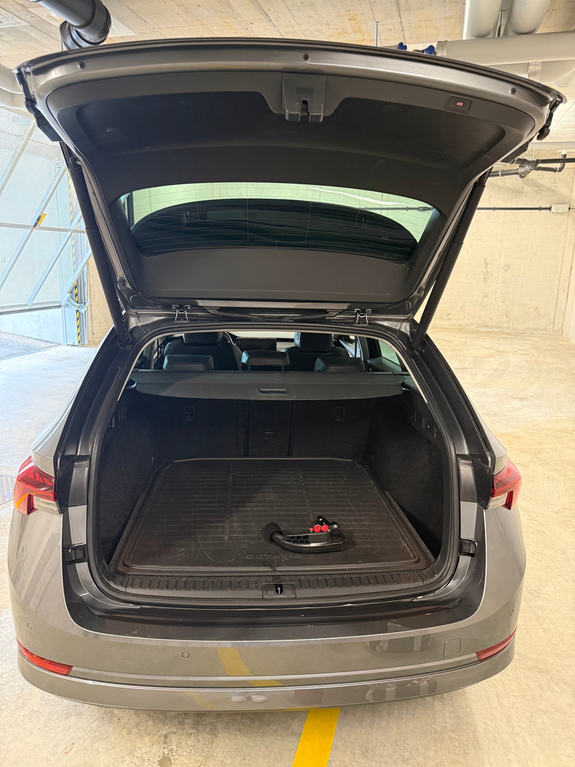 SKODA 2.0 TDI Ambition 4x4 DSG-image-3