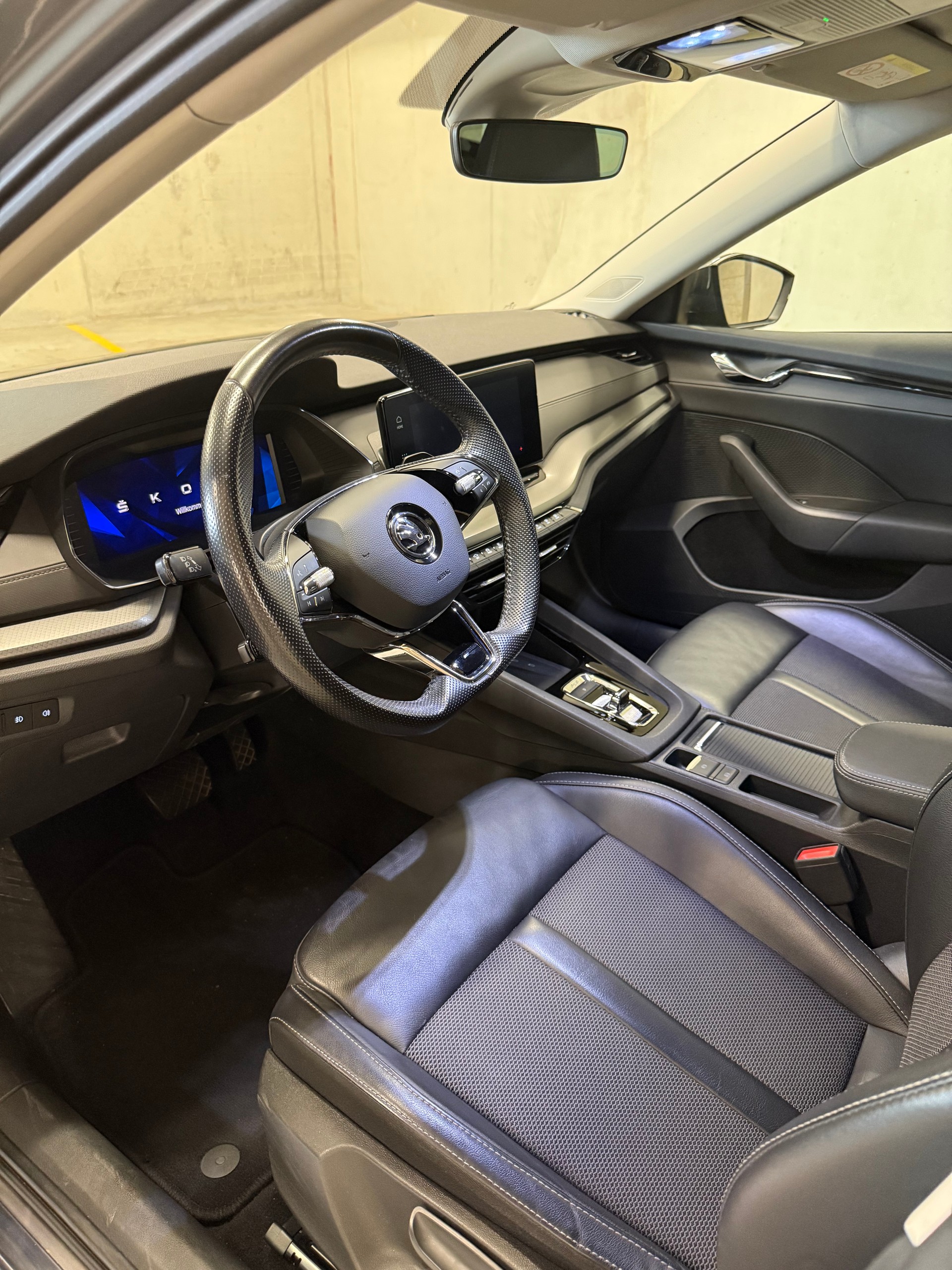 SKODA 2.0 TDI Ambition 4x4 DSG-image-4