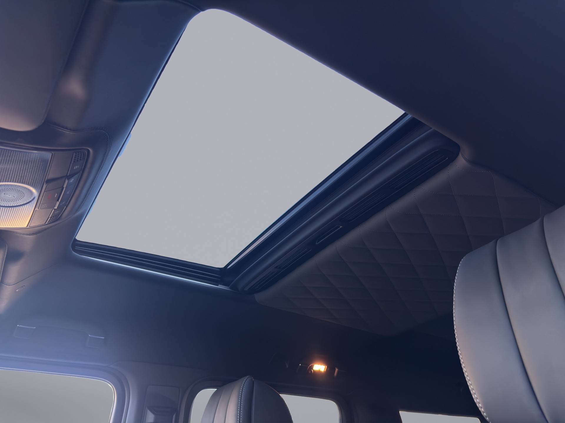 MERCEDES-BENZ G 500-image-17