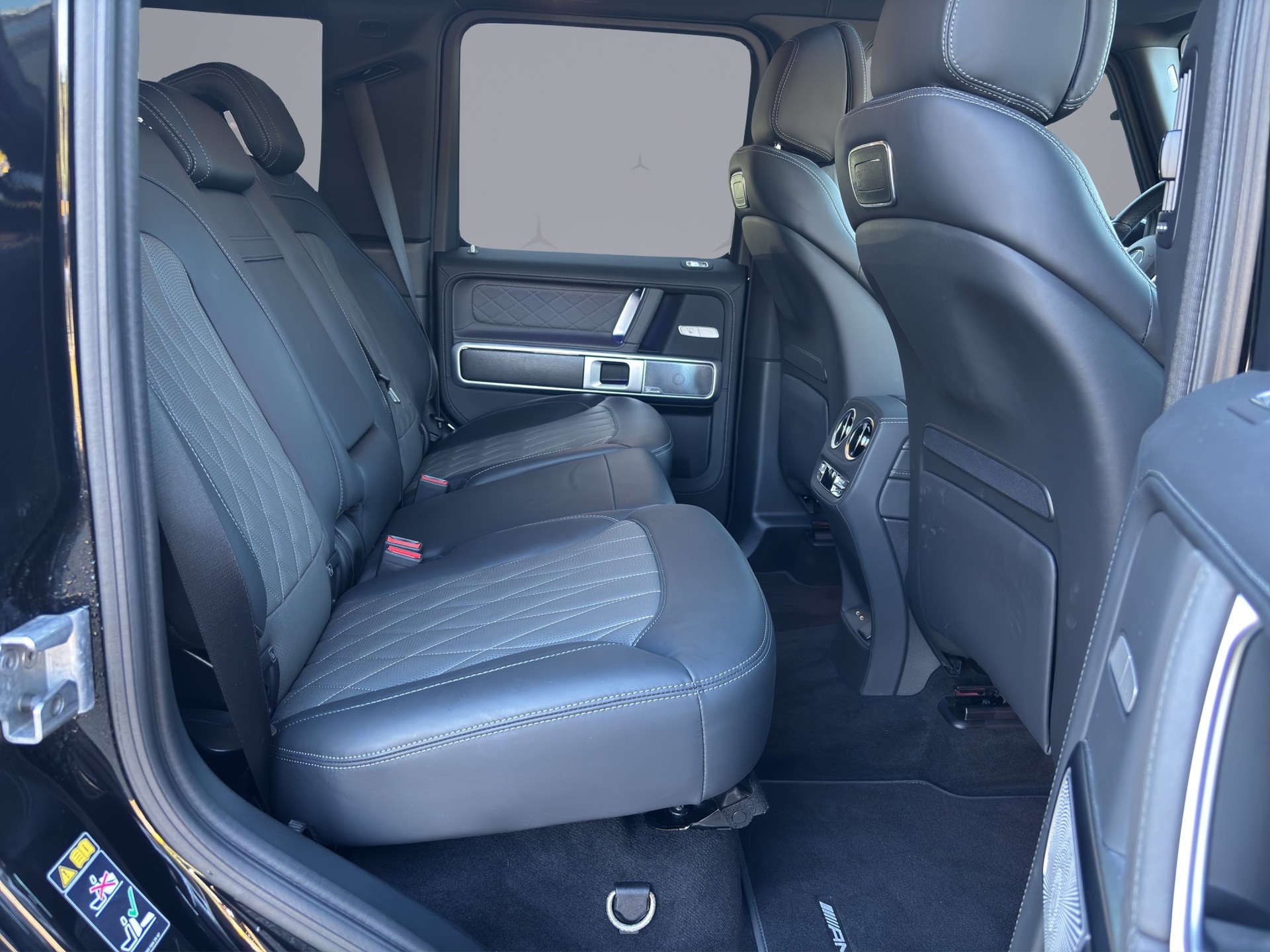 MERCEDES-BENZ G 500-image-15